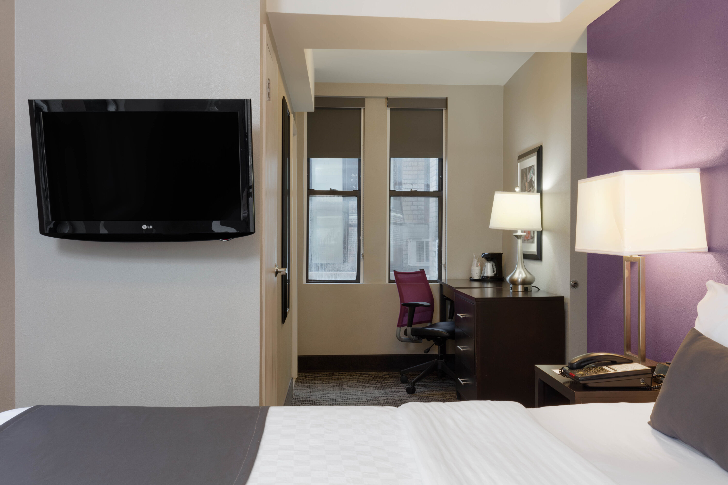 Guest room feature at the La Quinta Inn & Suites by Wyndham New York City Central Park in New York City, New York