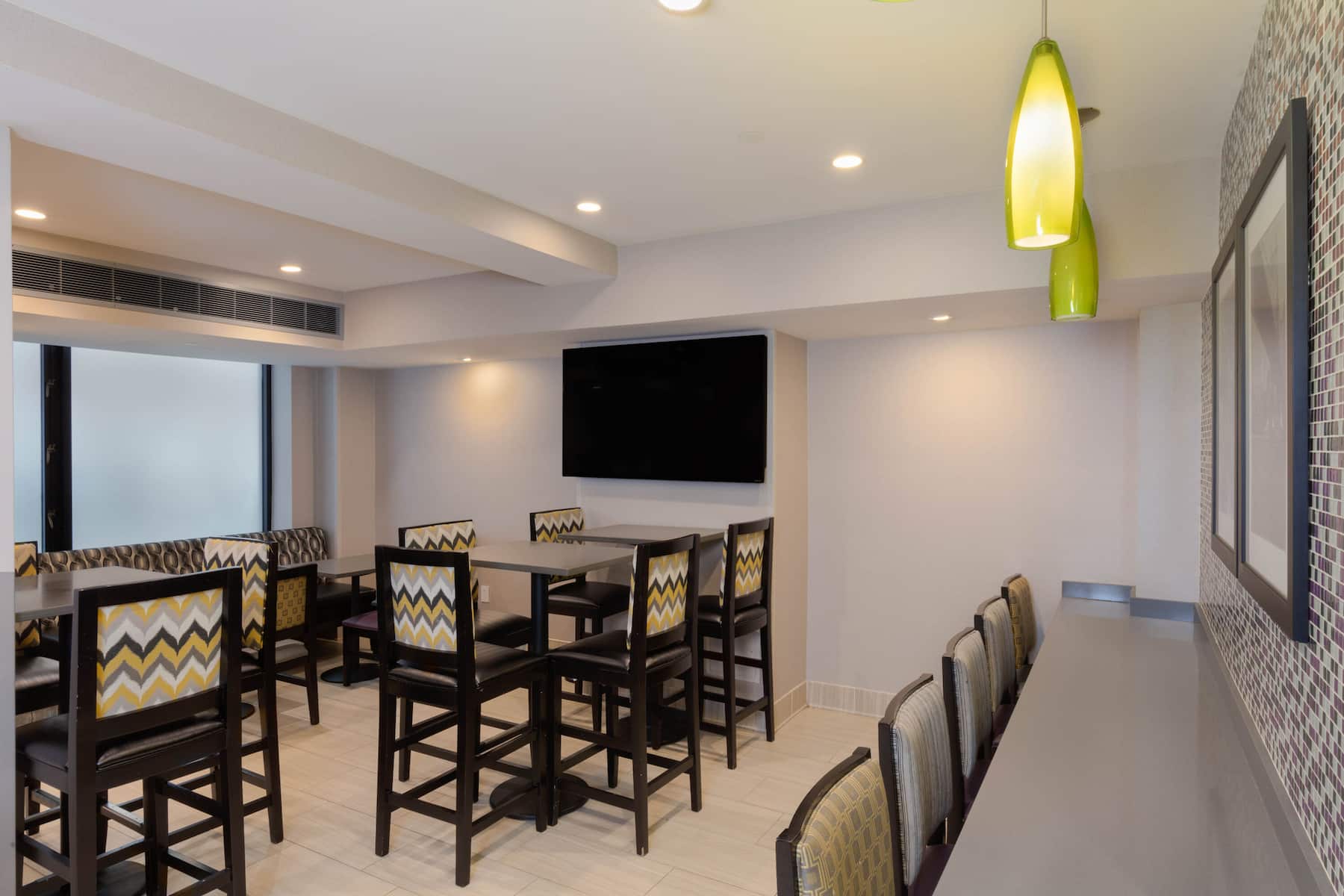 La Quinta Inn & Suites by Wyndham New York City Central Park New York City, NY Hotels La Quinta Inn & Suites by Wyndham New York City Central Park New York City, NY Hotels