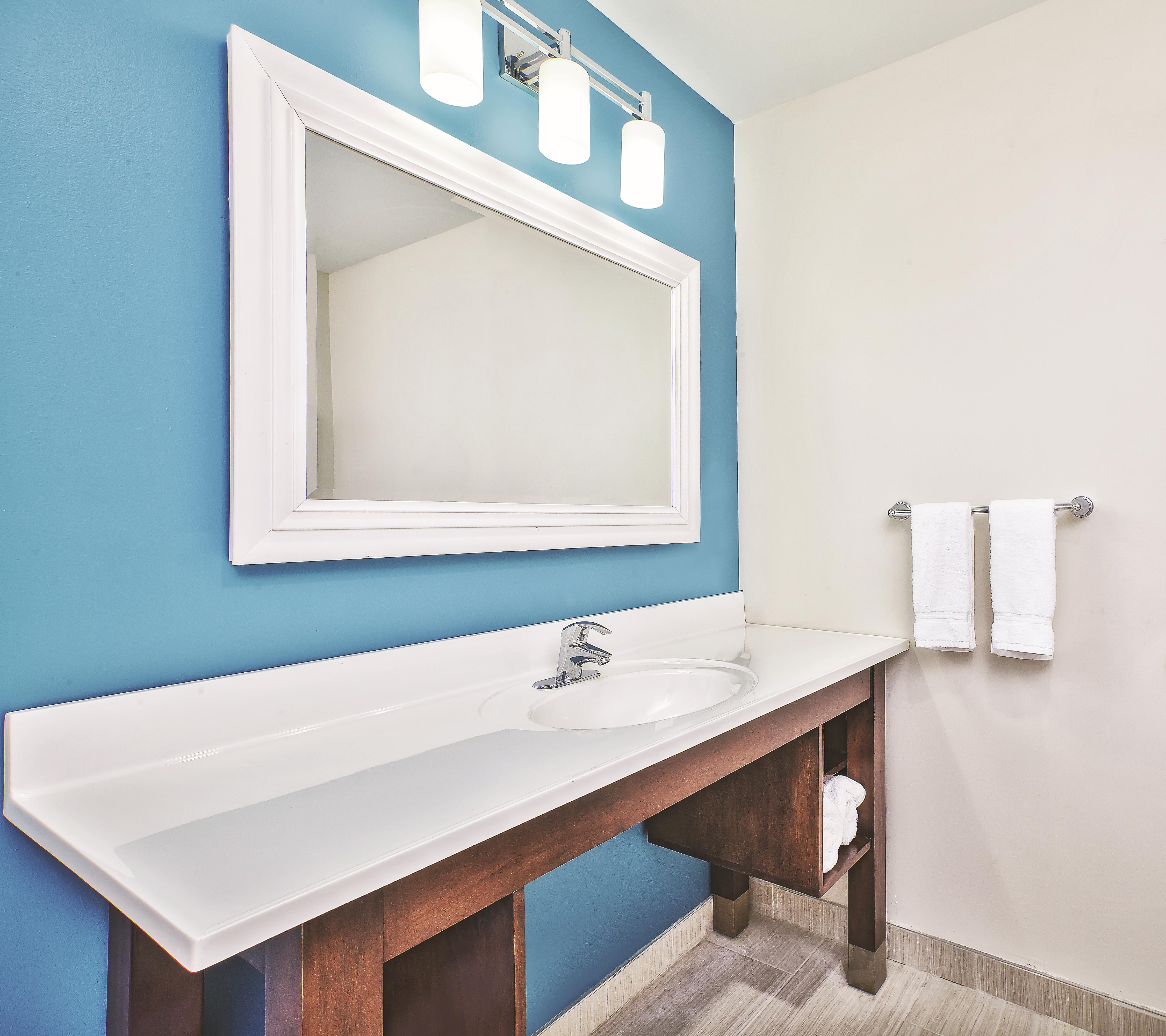 Guest room at the La Quinta Inn & Suites by Wyndham Niagara Falls in Niagara Falls, New York