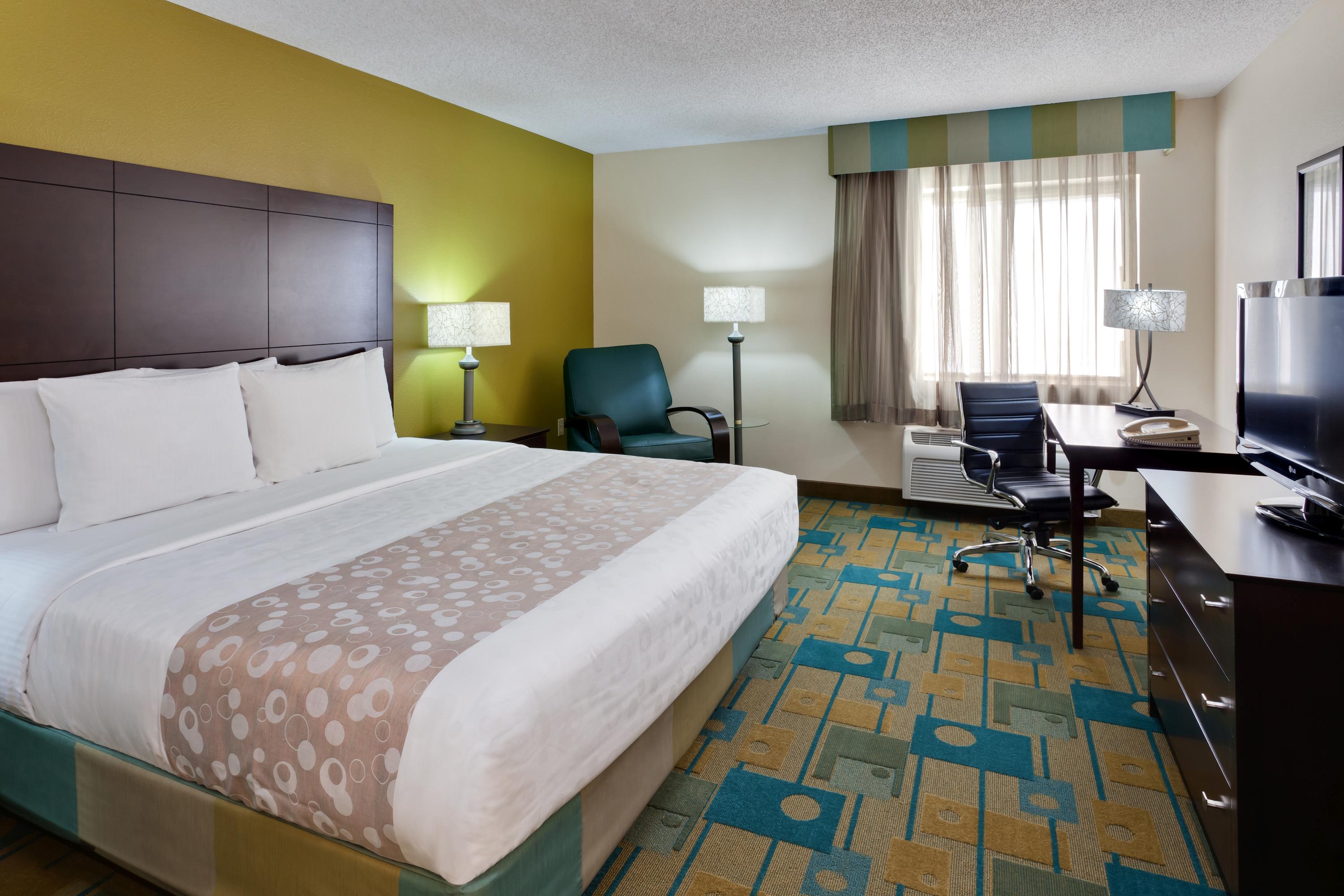 La Quinta Inn Suites By Wyndham Plattsburgh Plattsburgh Ny Hotels