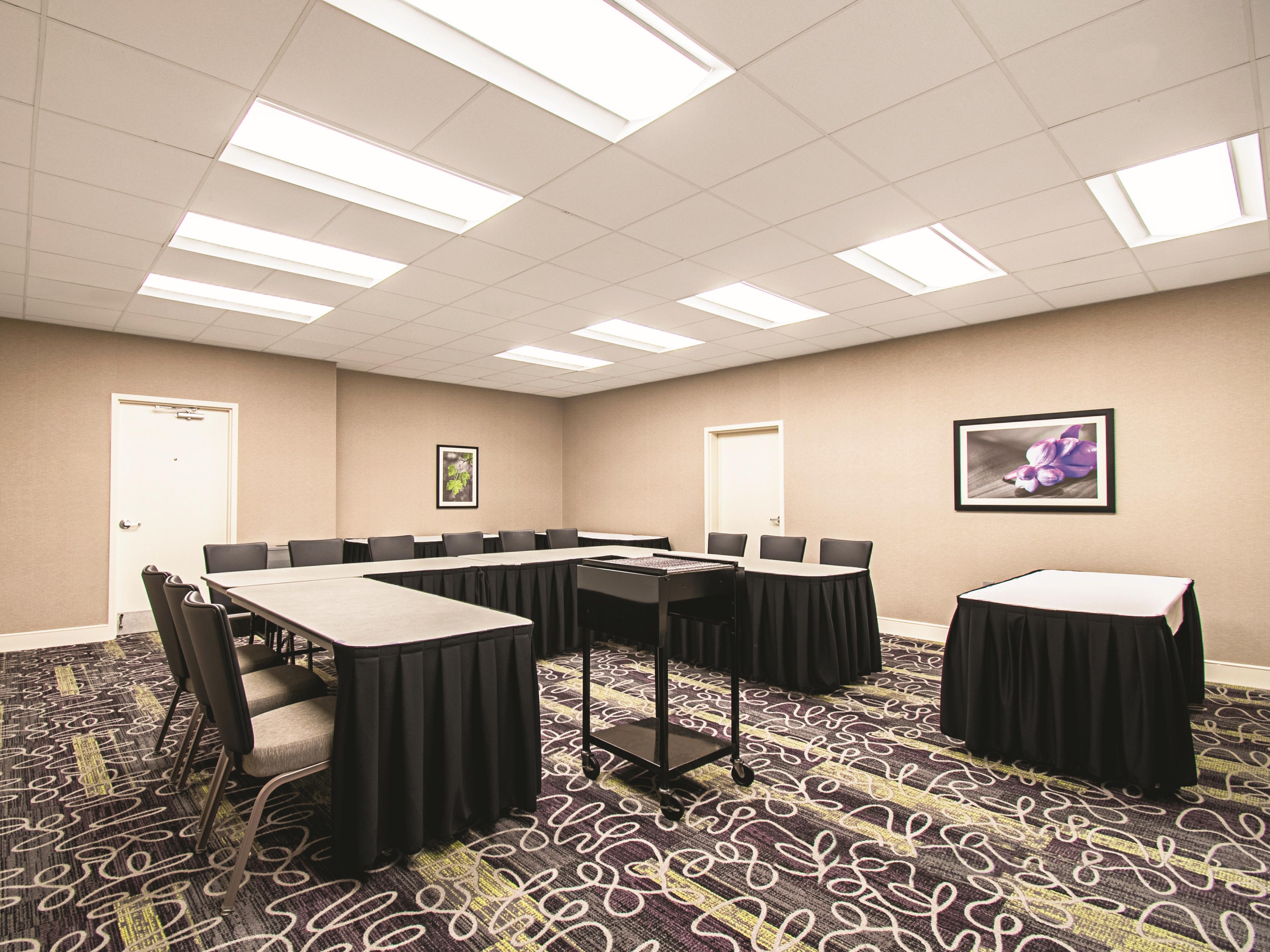 Meeting room at La Quinta Inn & Suites by Wyndham Cincinnati Sharonville in Cincinnati, Ohio