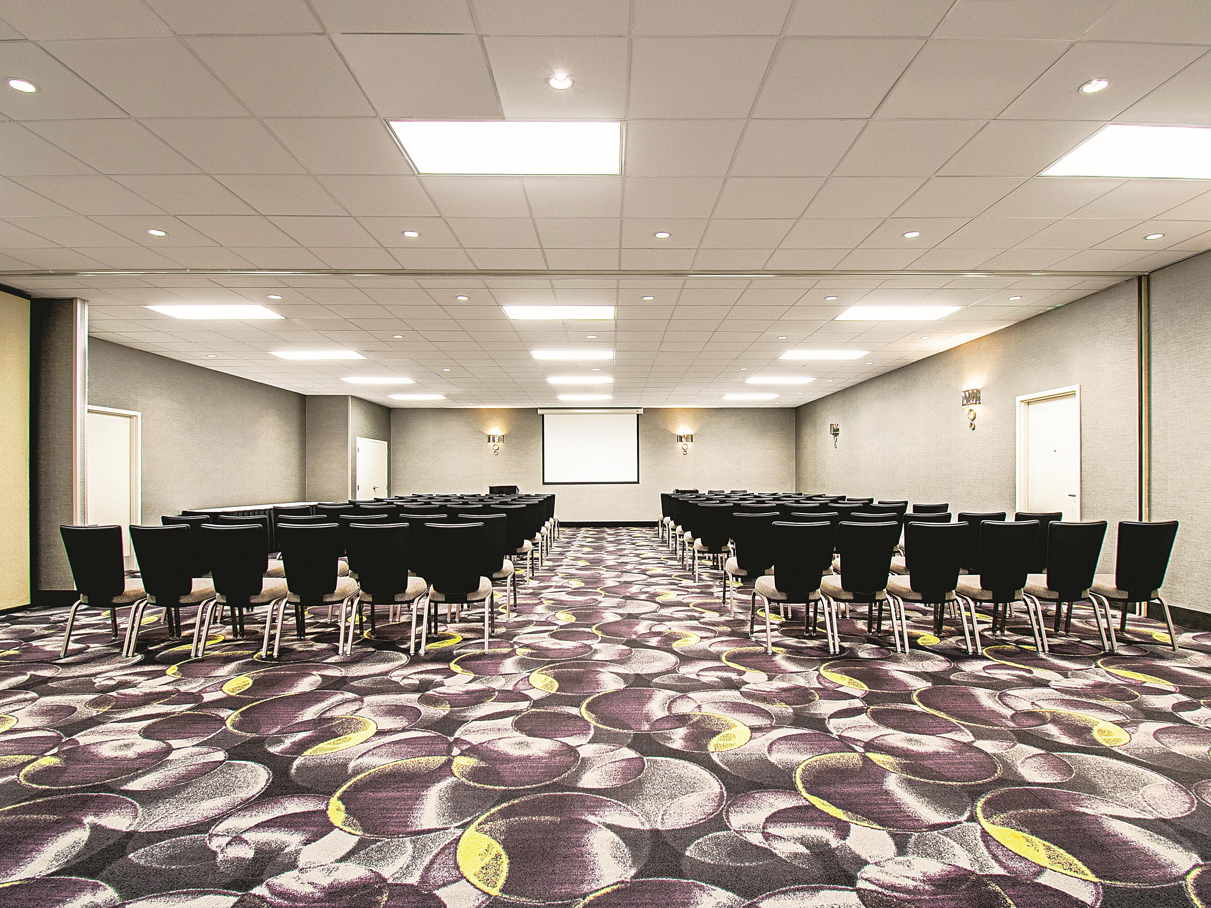 Meeting room at La Quinta Inn & Suites by Wyndham Cincinnati Sharonville in Cincinnati, Ohio