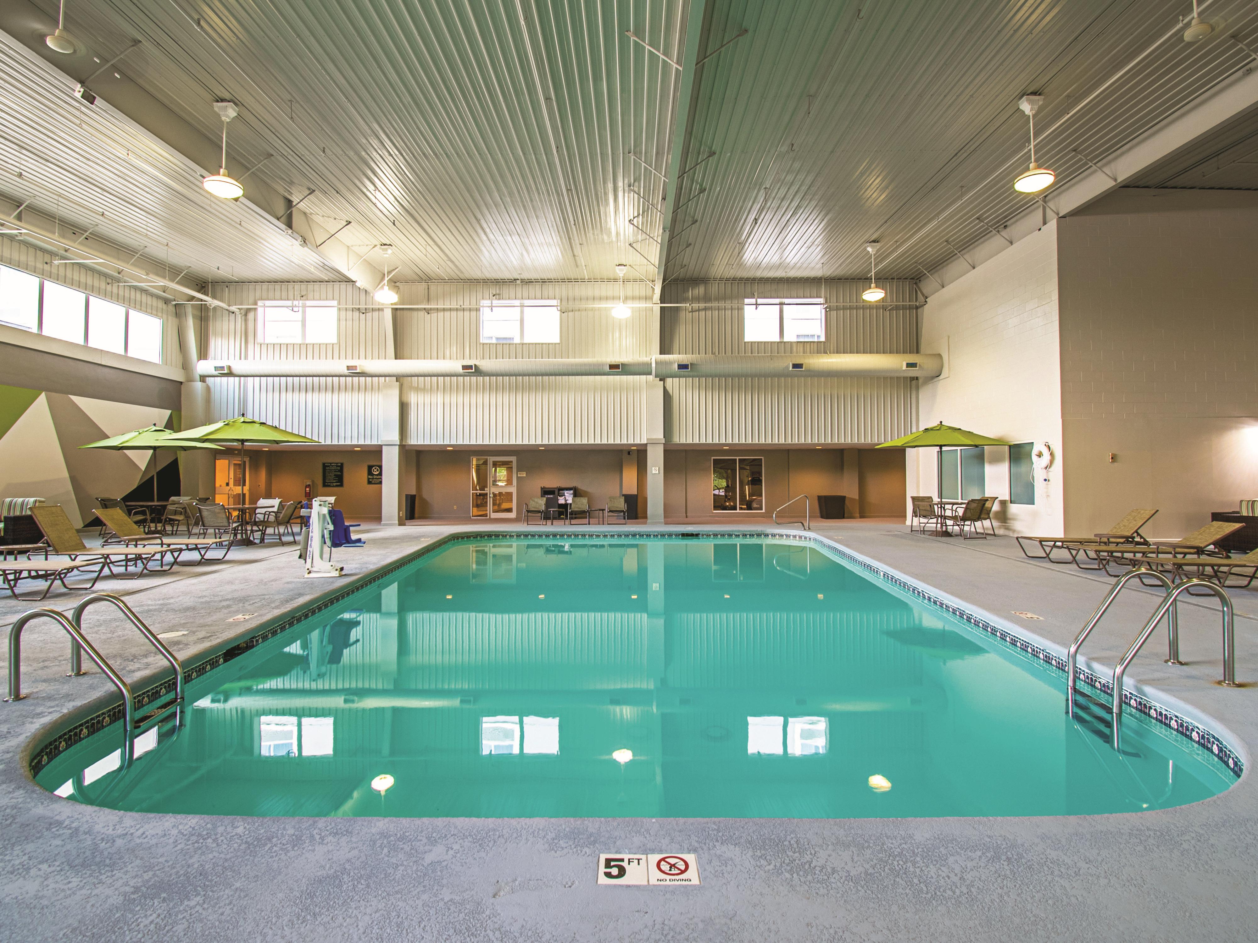 Pool at the La Quinta Inn & Suites by Wyndham Cincinnati Sharonville in Cincinnati, Ohio