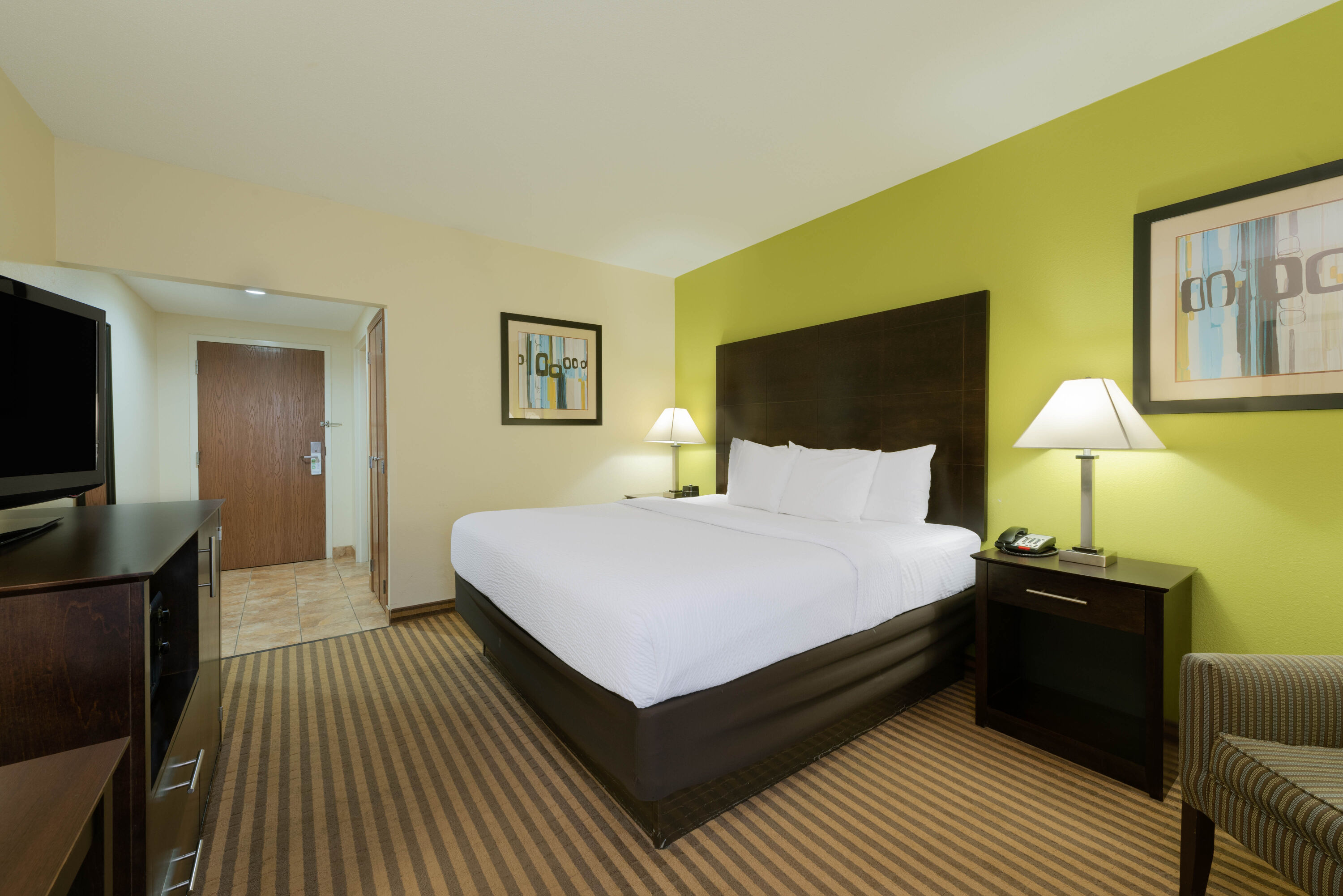 Guest room at the La Quinta Inn & Suites by Wyndham Columbus - Grove City in Grove City, Ohio