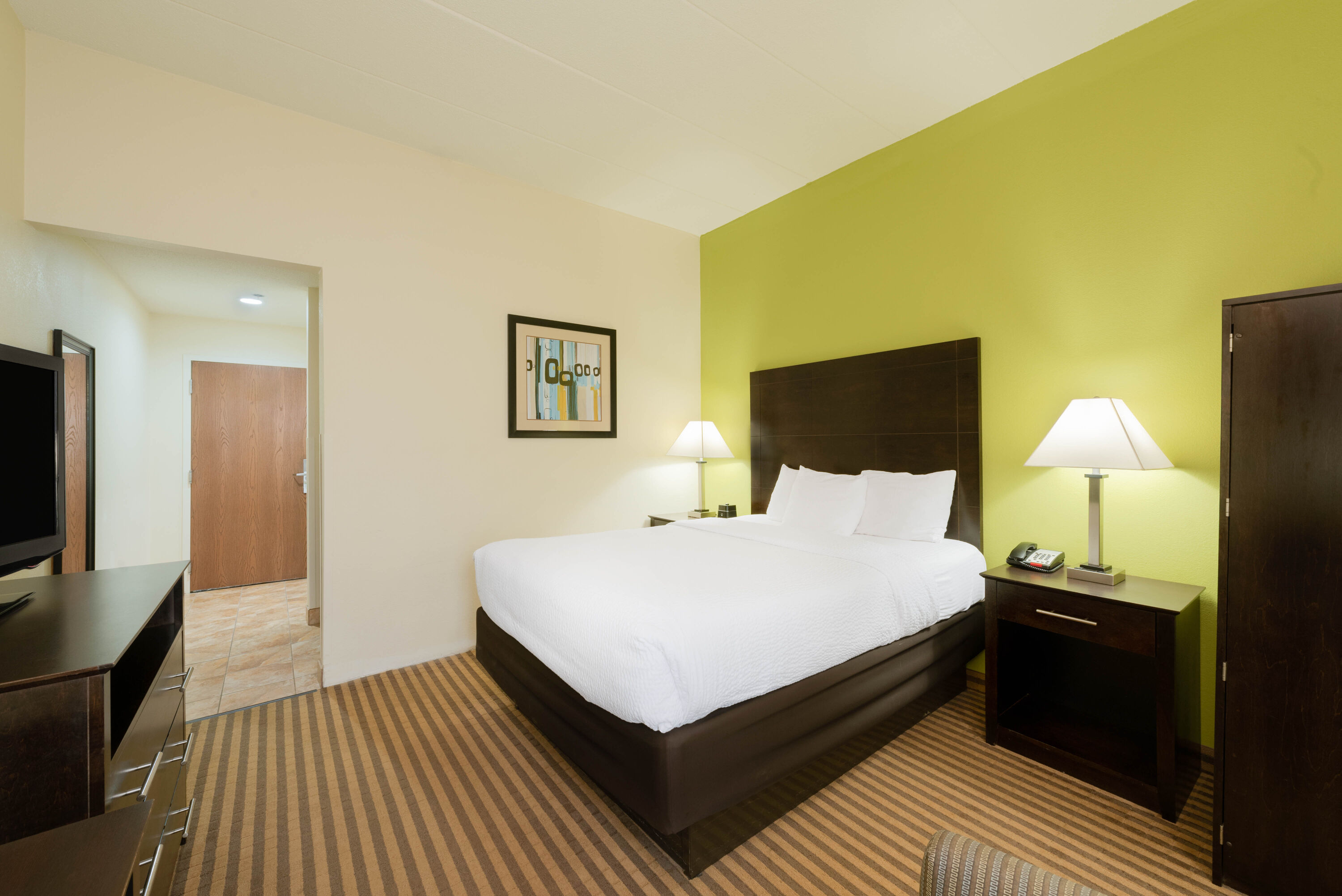 Guest room at the La Quinta Inn & Suites by Wyndham Columbus - Grove City in Grove City, Ohio
