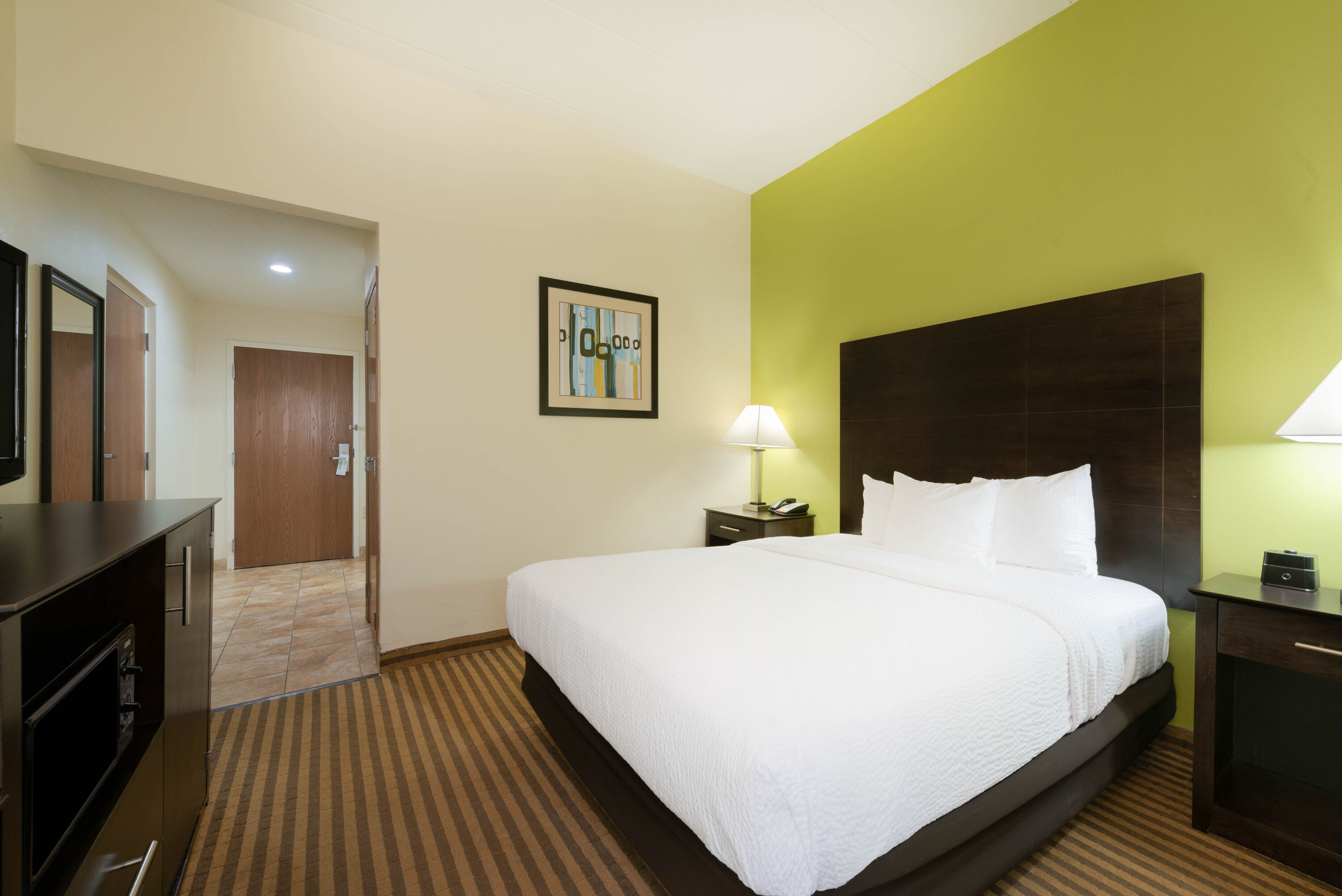 Guest room at the La Quinta Inn & Suites by Wyndham Columbus - Grove City in Grove City, Ohio