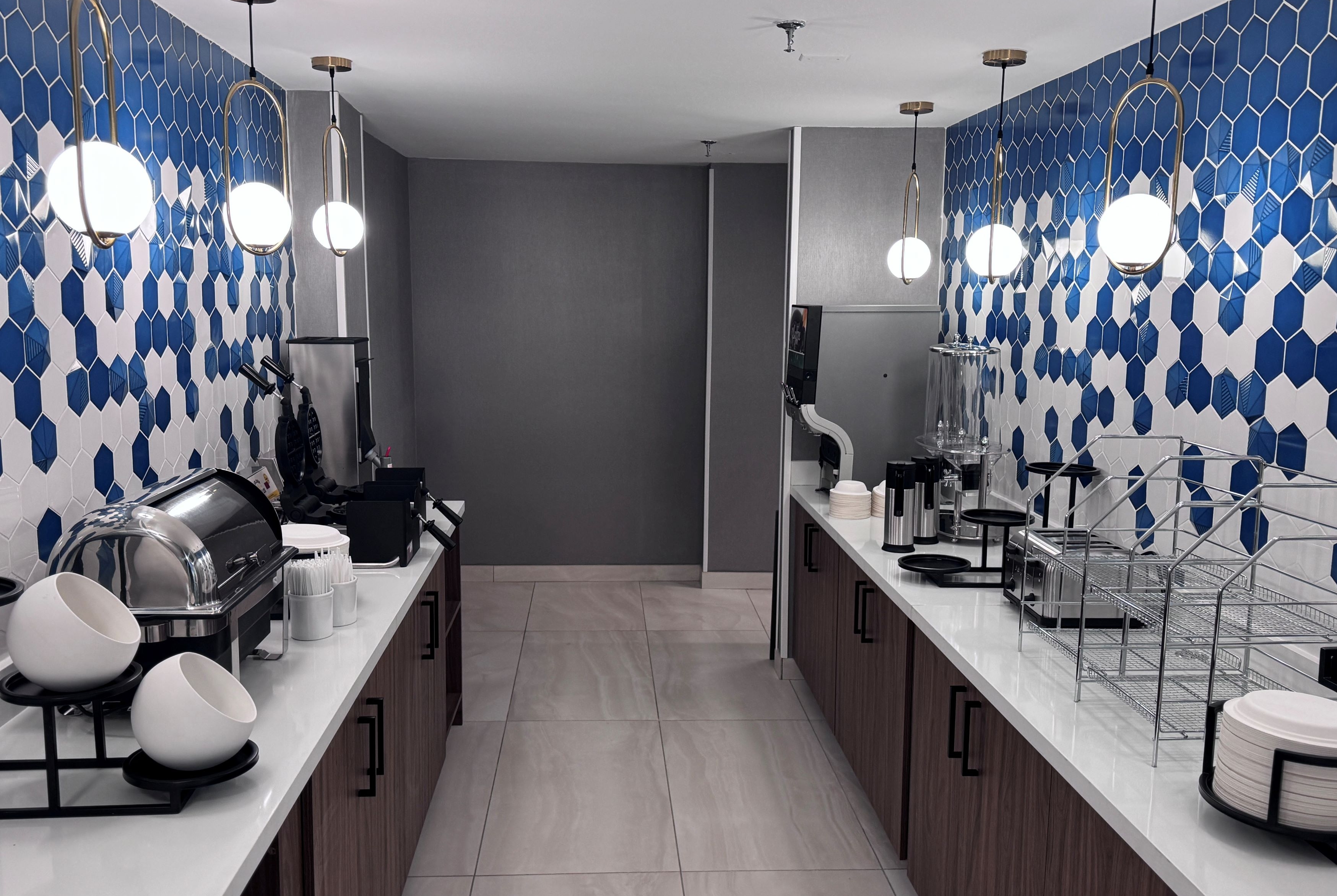 La Quinta Inn & Suites by Wyndham Miamisburg Dayton South restaurant in Miamisburg, Ohio