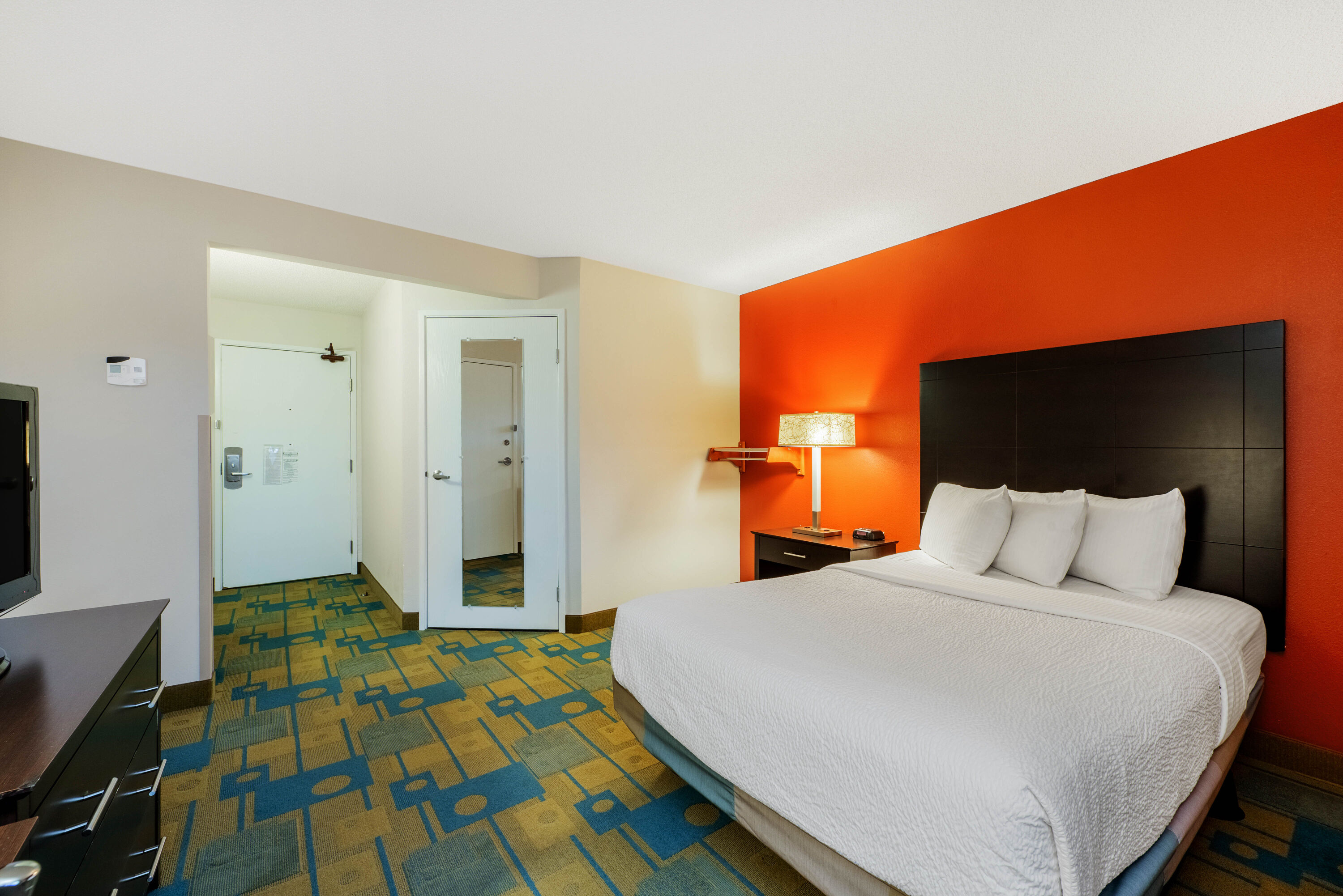 Guest room at the La Quinta Inn & Suites by Wyndham Mansfield OH in Mansfield, Ohio
