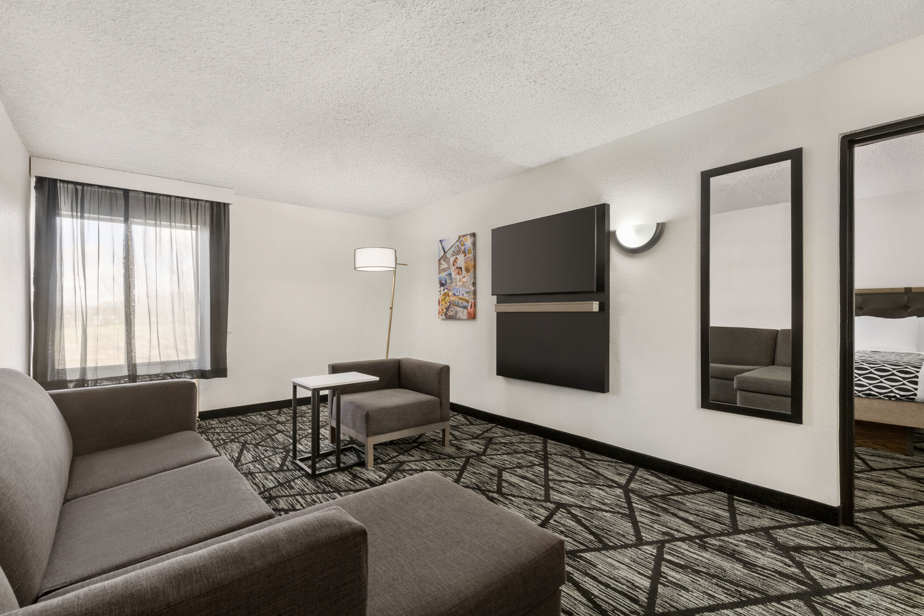 la-quinta-inn-suites-by-wyndham-cleveland-airport-west-north