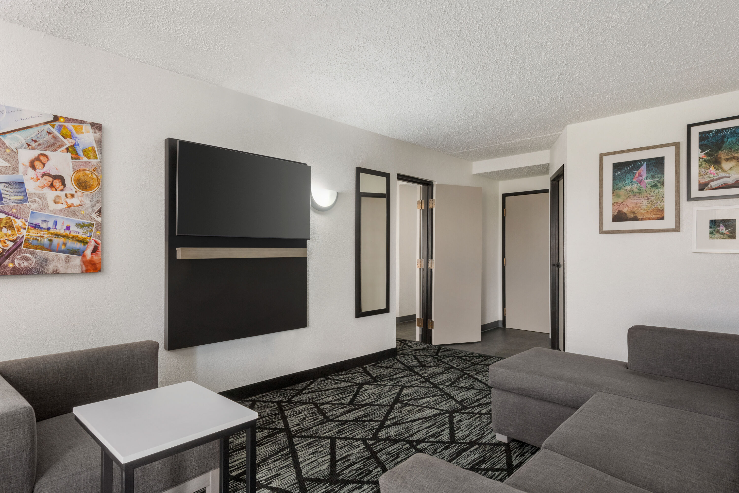 la-quinta-inn-suites-by-wyndham-cleveland-airport-west-north