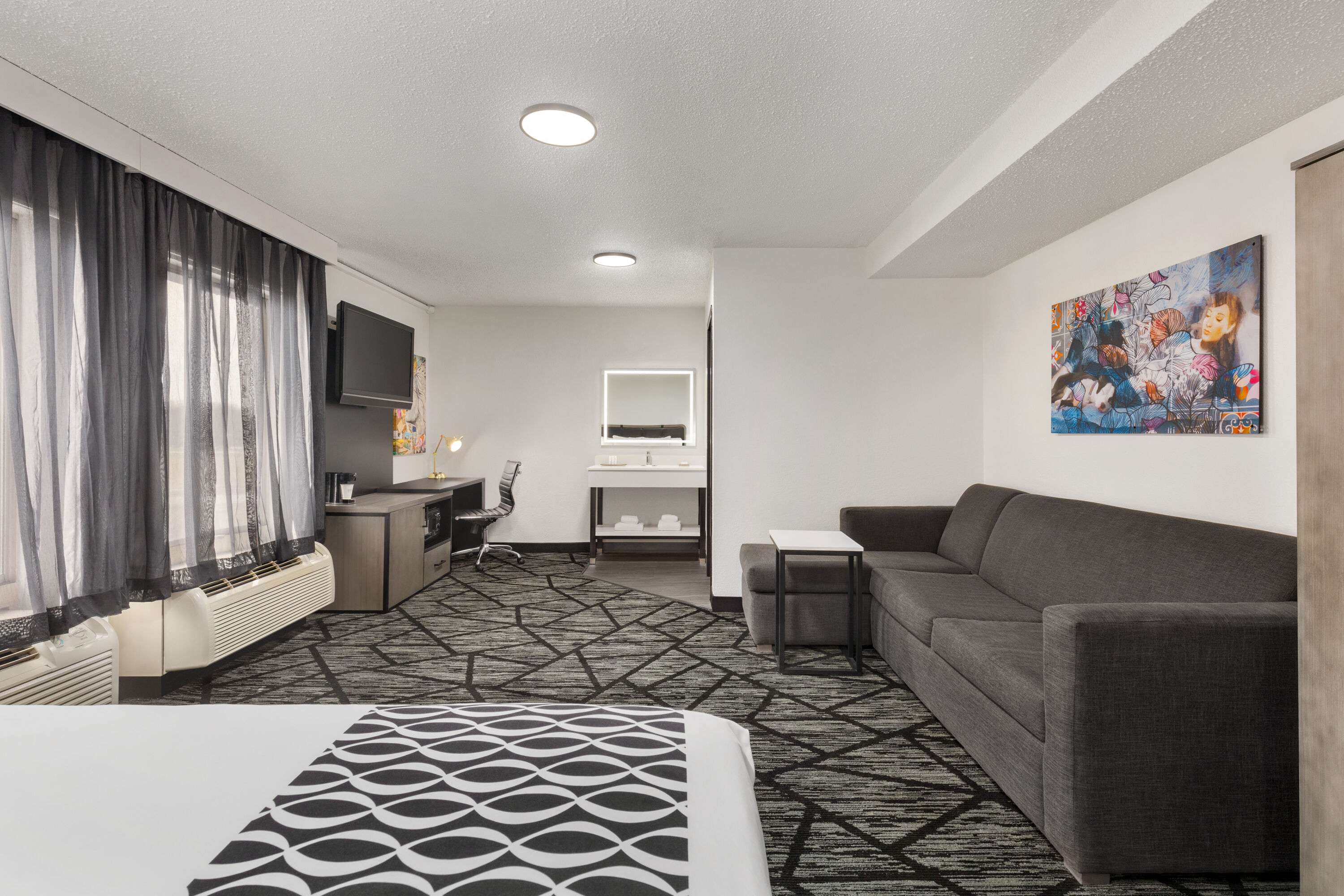 la-quinta-inn-suites-by-wyndham-cleveland-airport-west-north