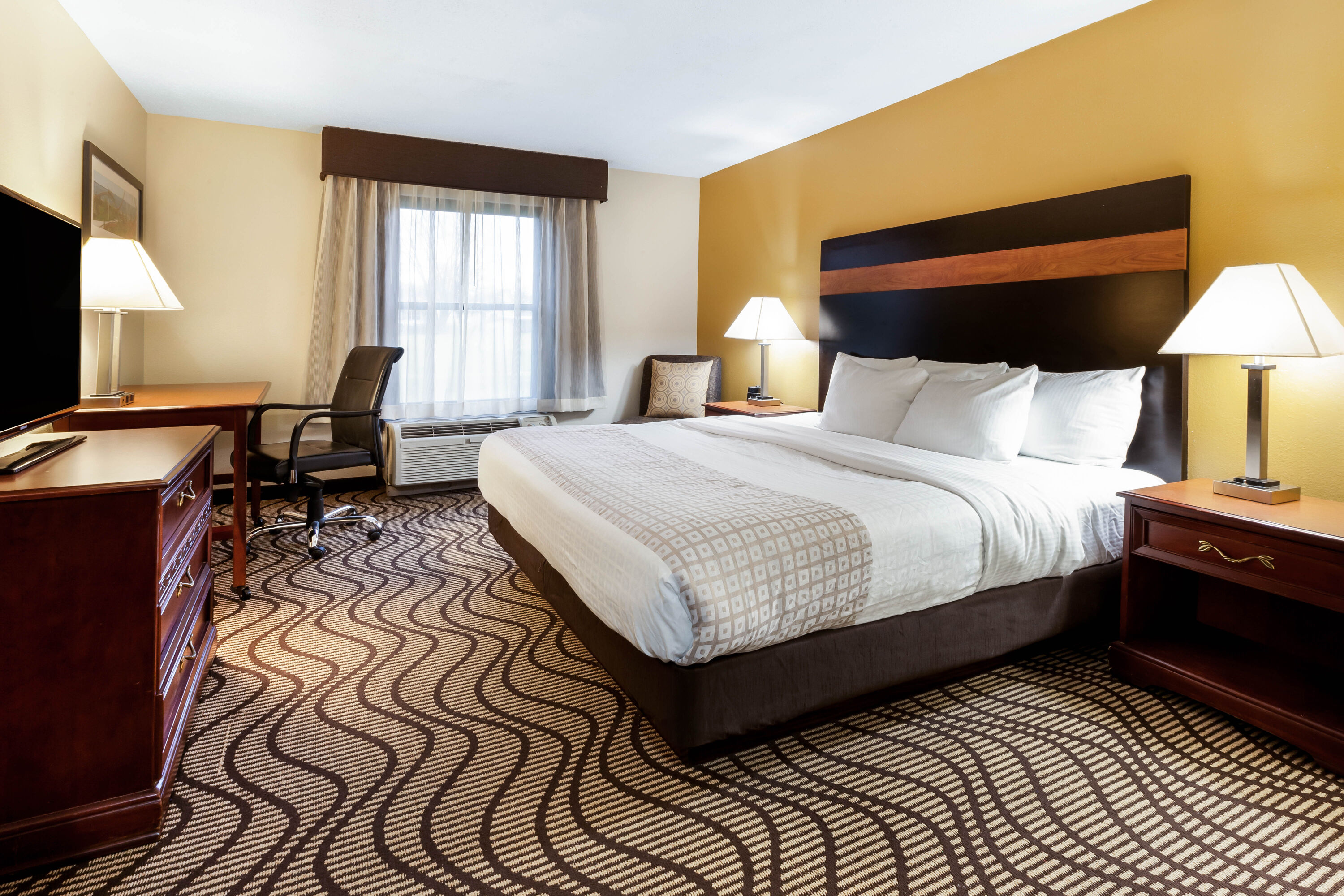 Quinta Inn Wyndham Sandusky near Cedar Point Sandusky  Hotels