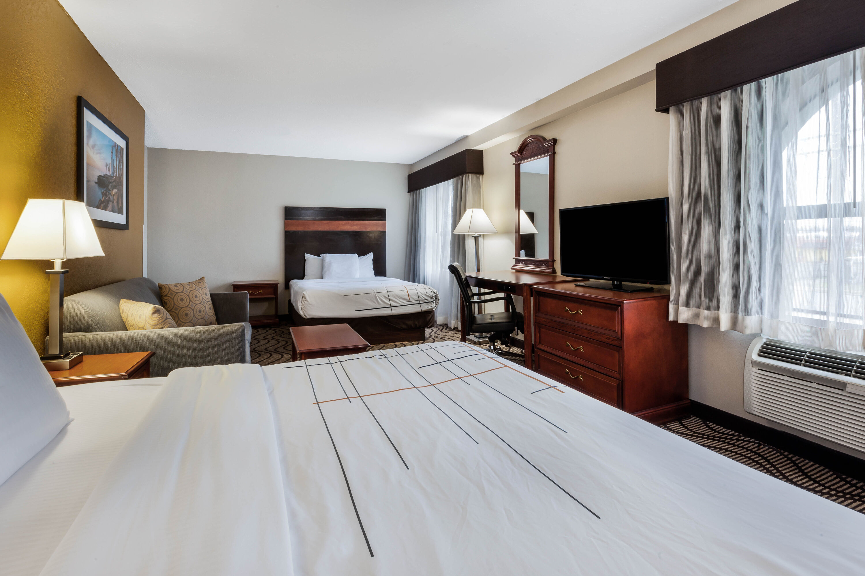 La Quinta Inn By Wyndham Sandusky Near Cedar Point