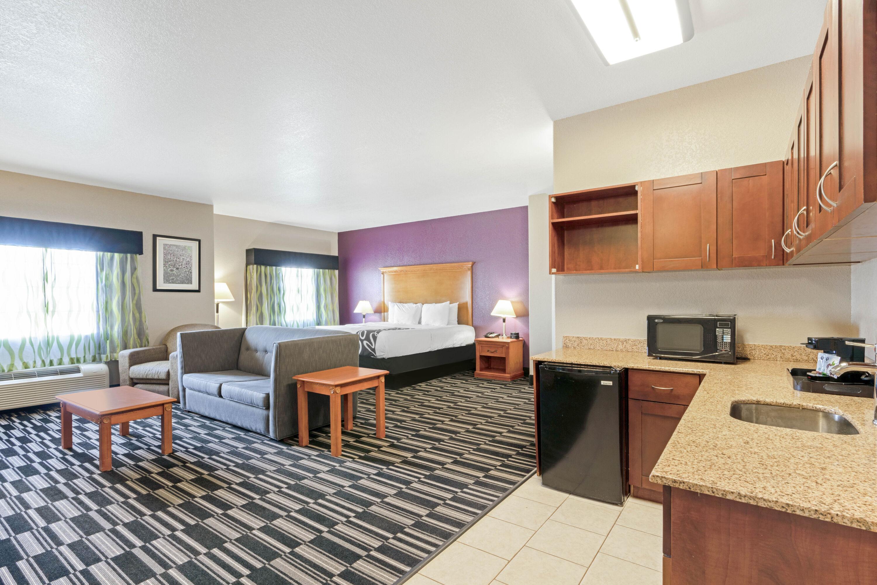 Quinta Inn Suites Wyndham Ada Ada  Hotels