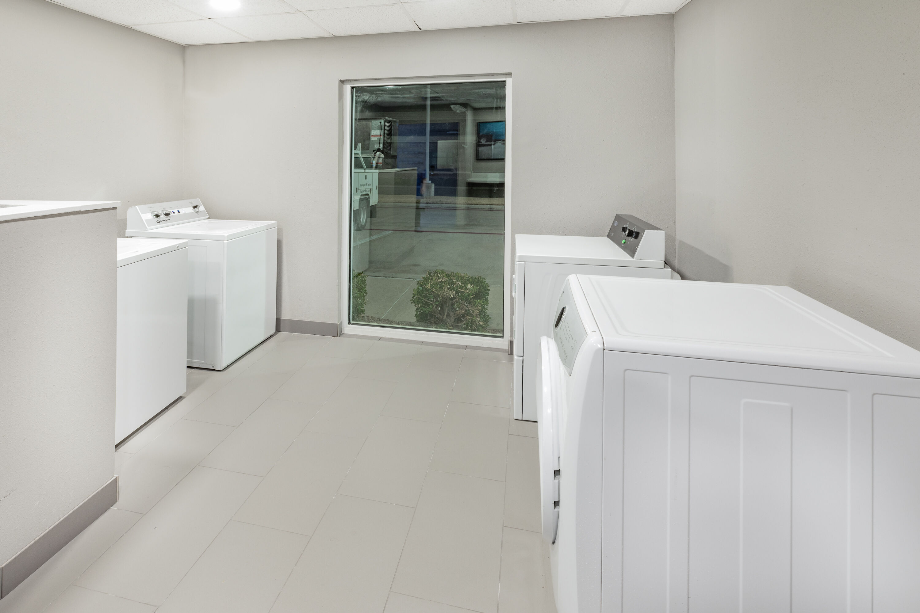 Laundry facilities at La Quinta Inn & Suites by Wyndham Ardmore in Ardmore, Oklahoma