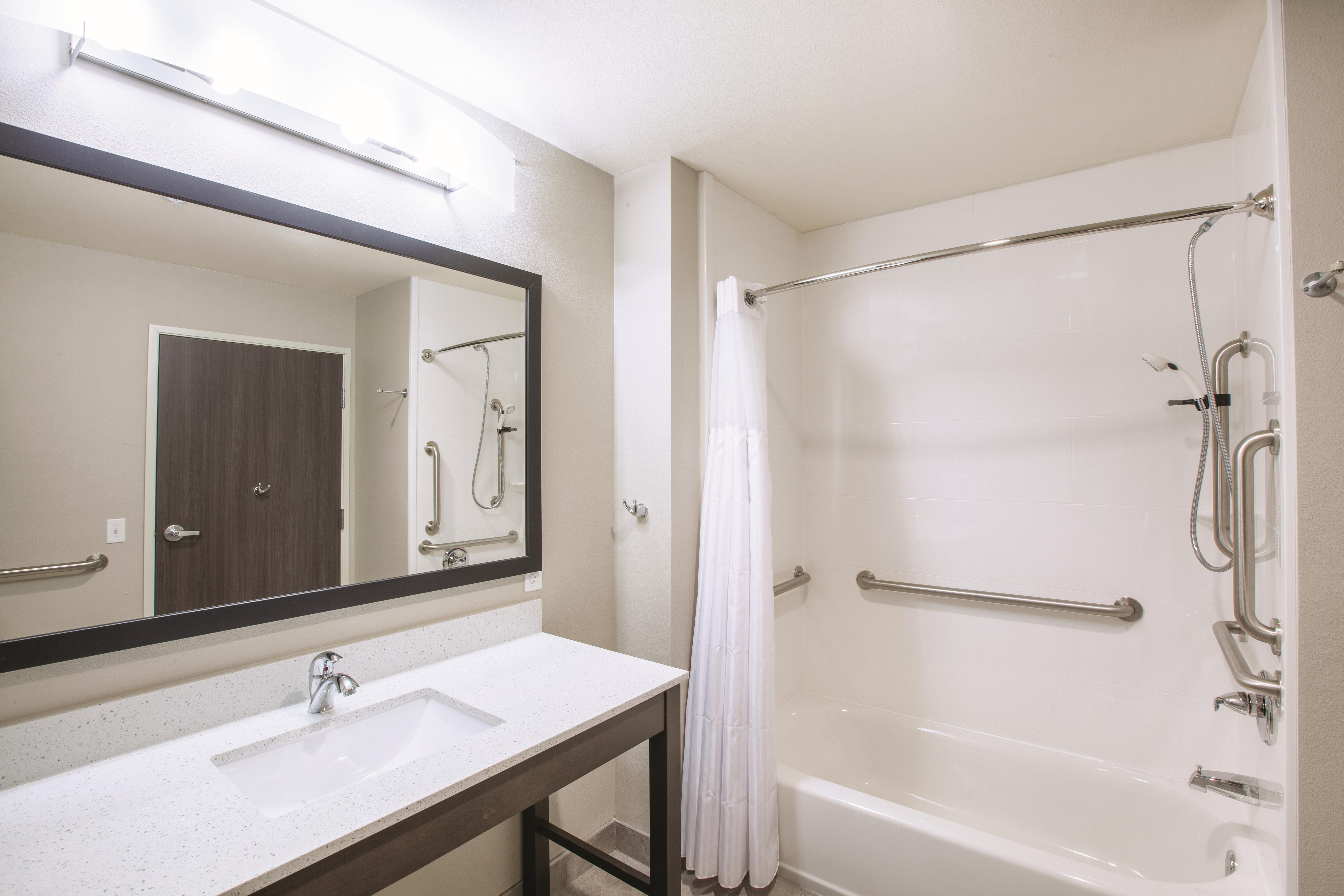 Guest room at the La Quinta Inn & Suites by Wyndham Tulsa Broken Arrow in Broken Arrow, Oklahoma