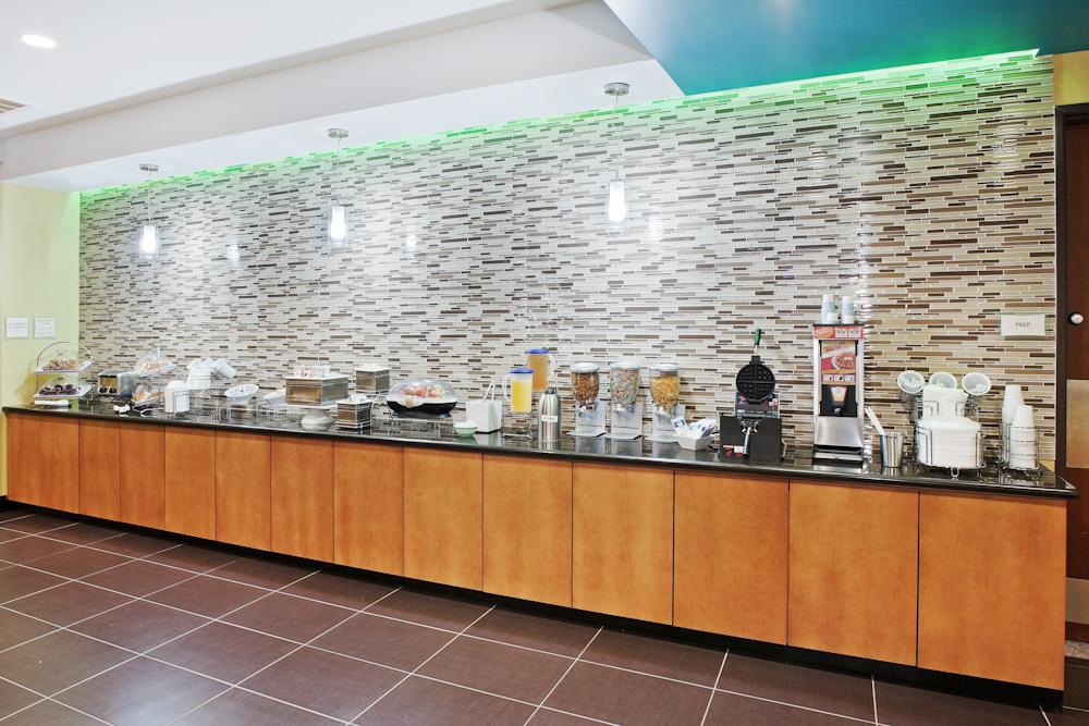 Property amenity at La Quinta Inn & Suites by Wyndham - Tulsa - Catoosa Route 66 in Catoosa, Oklahoma