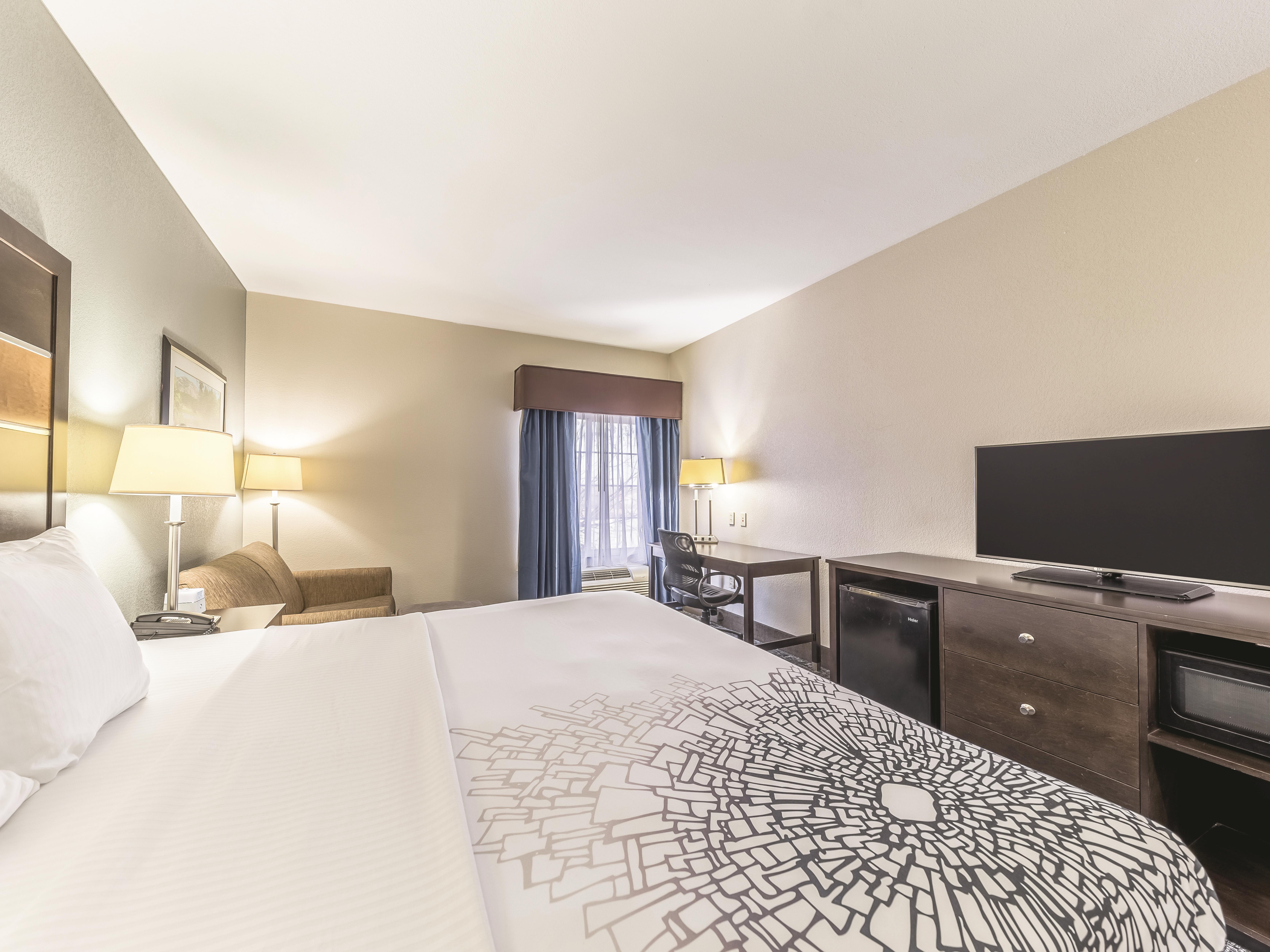 Guest room at the La Quinta Inn & Suites by Wyndham - Tulsa - Catoosa Route 66 in Catoosa, Oklahoma