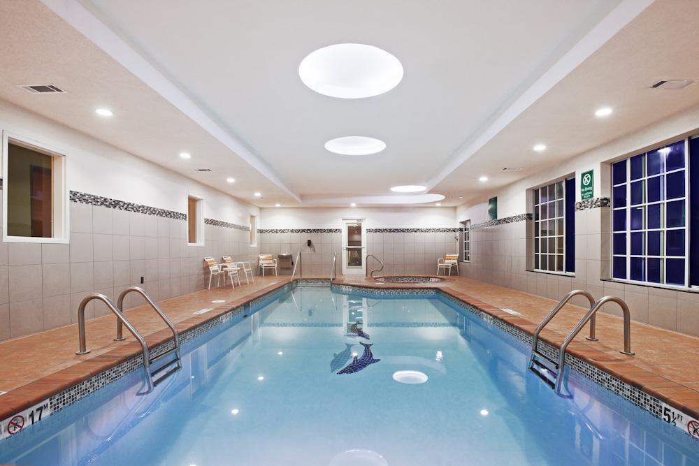 Pool at the La Quinta Inn & Suites by Wyndham - Tulsa - Catoosa Route 66 in Catoosa, Oklahoma