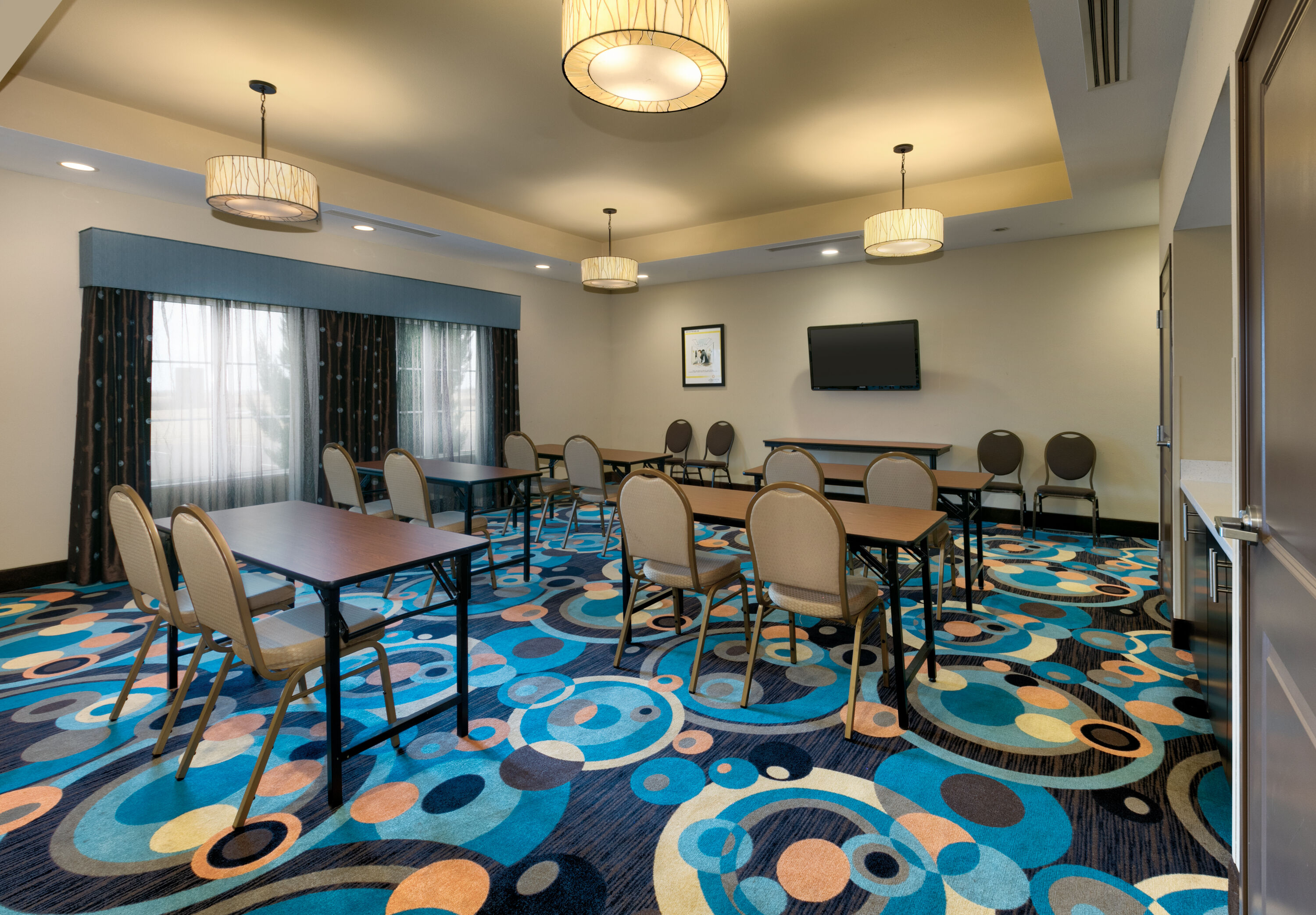 Meeting room at La Quinta Inn & Suites by Wyndham Clinton Historic Route 66 in Clinton, Oklahoma
