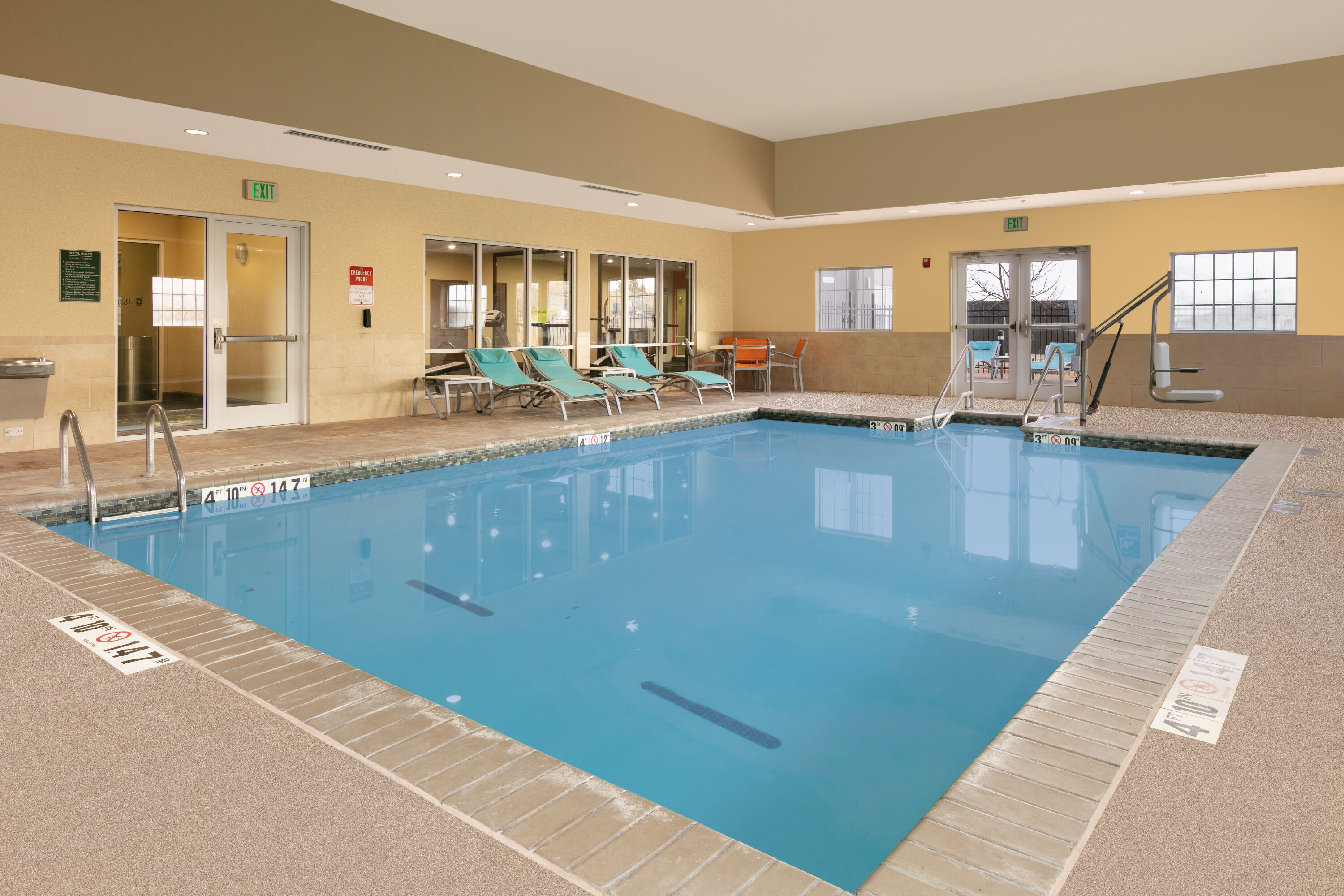 Pool at the La Quinta Inn & Suites by Wyndham Clinton Historic Route 66 in Clinton, Oklahoma