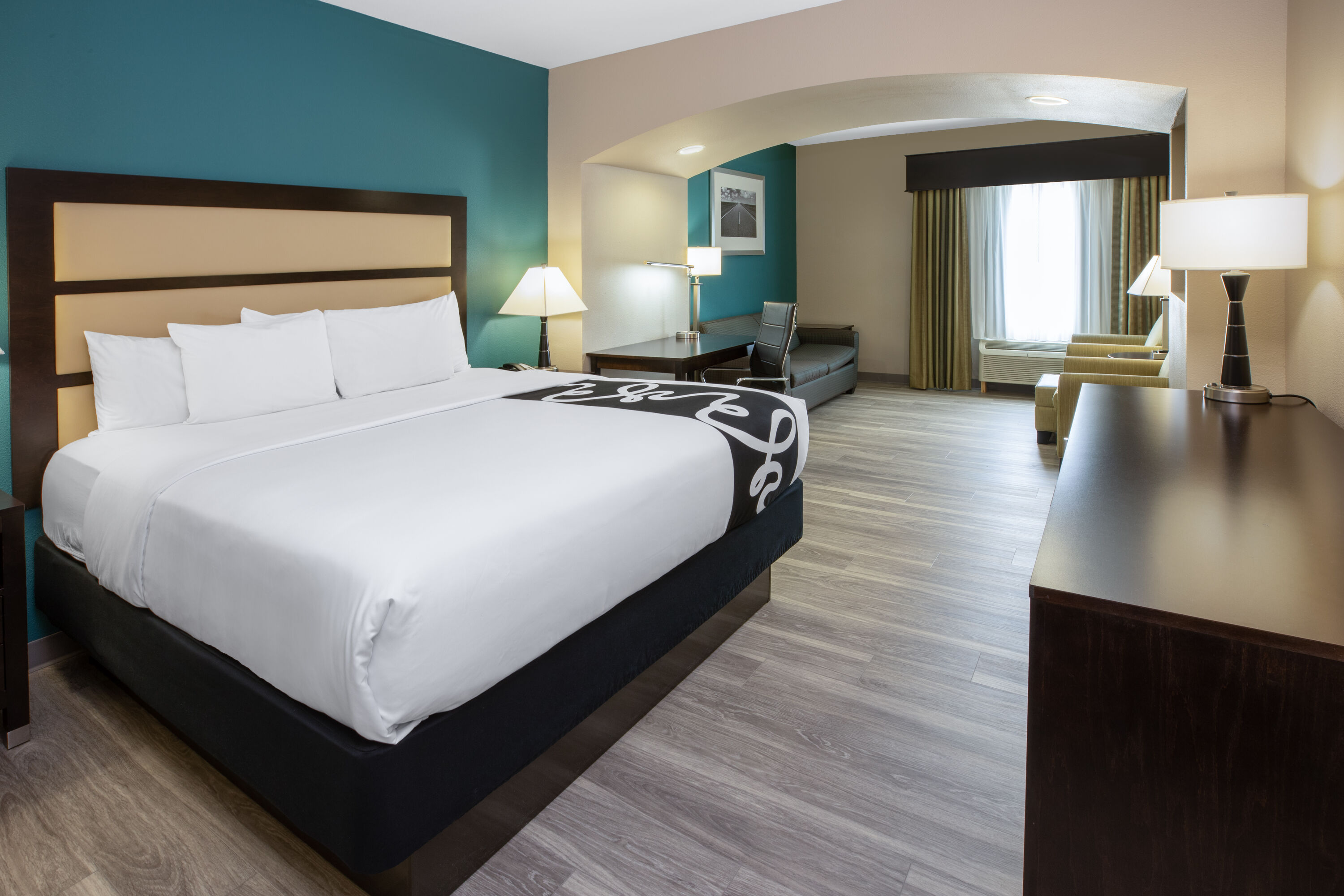 Guest room at the La Quinta Inn & Suites by Wyndham Durant in Durant, Oklahoma