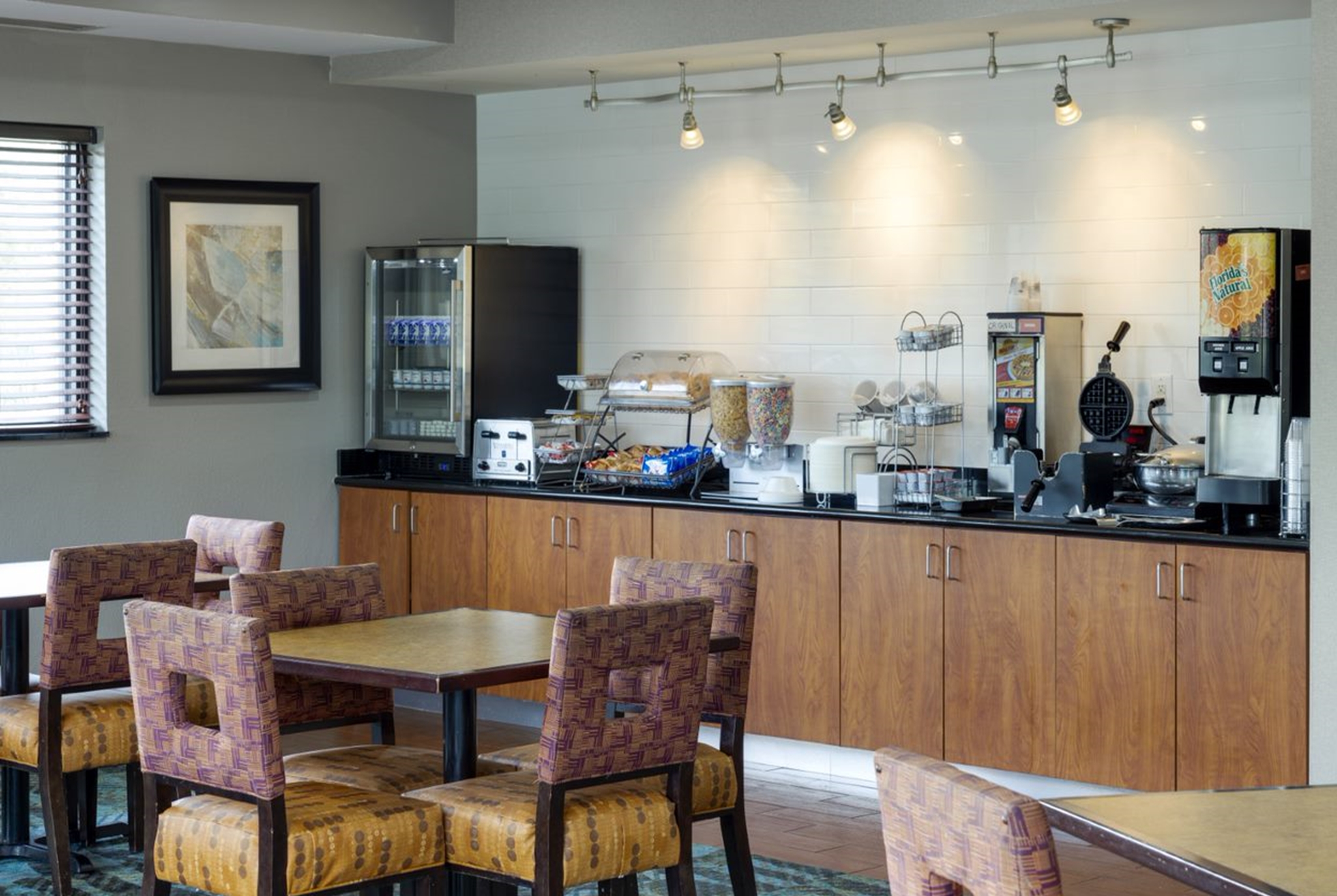 Free breakfast at La Quinta Inn & Suites by Wyndham Edmond in Edmond, Oklahoma