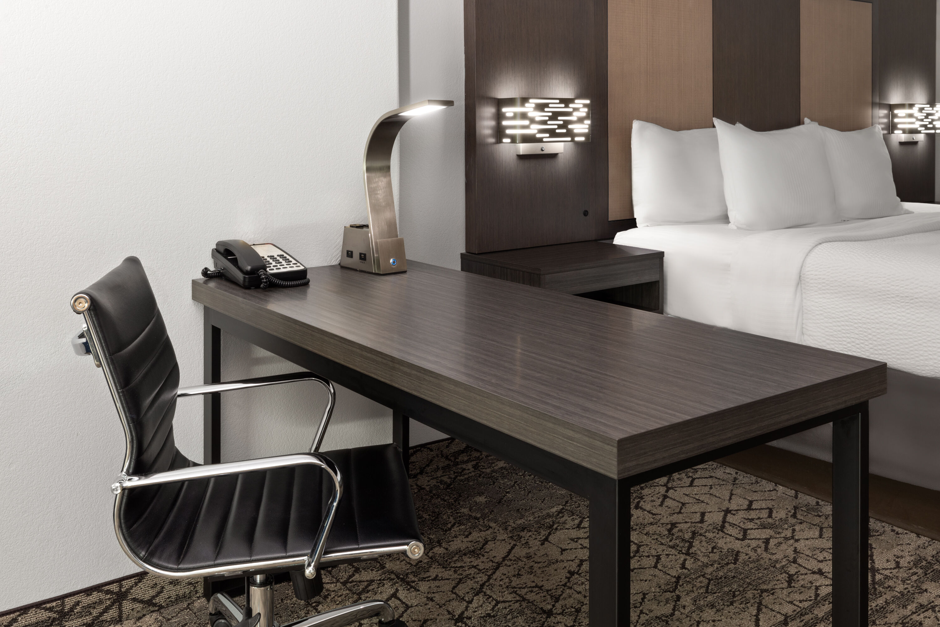 La Quinta Inn & Suites by Wyndham McAlester suite in McAlester, Oklahoma