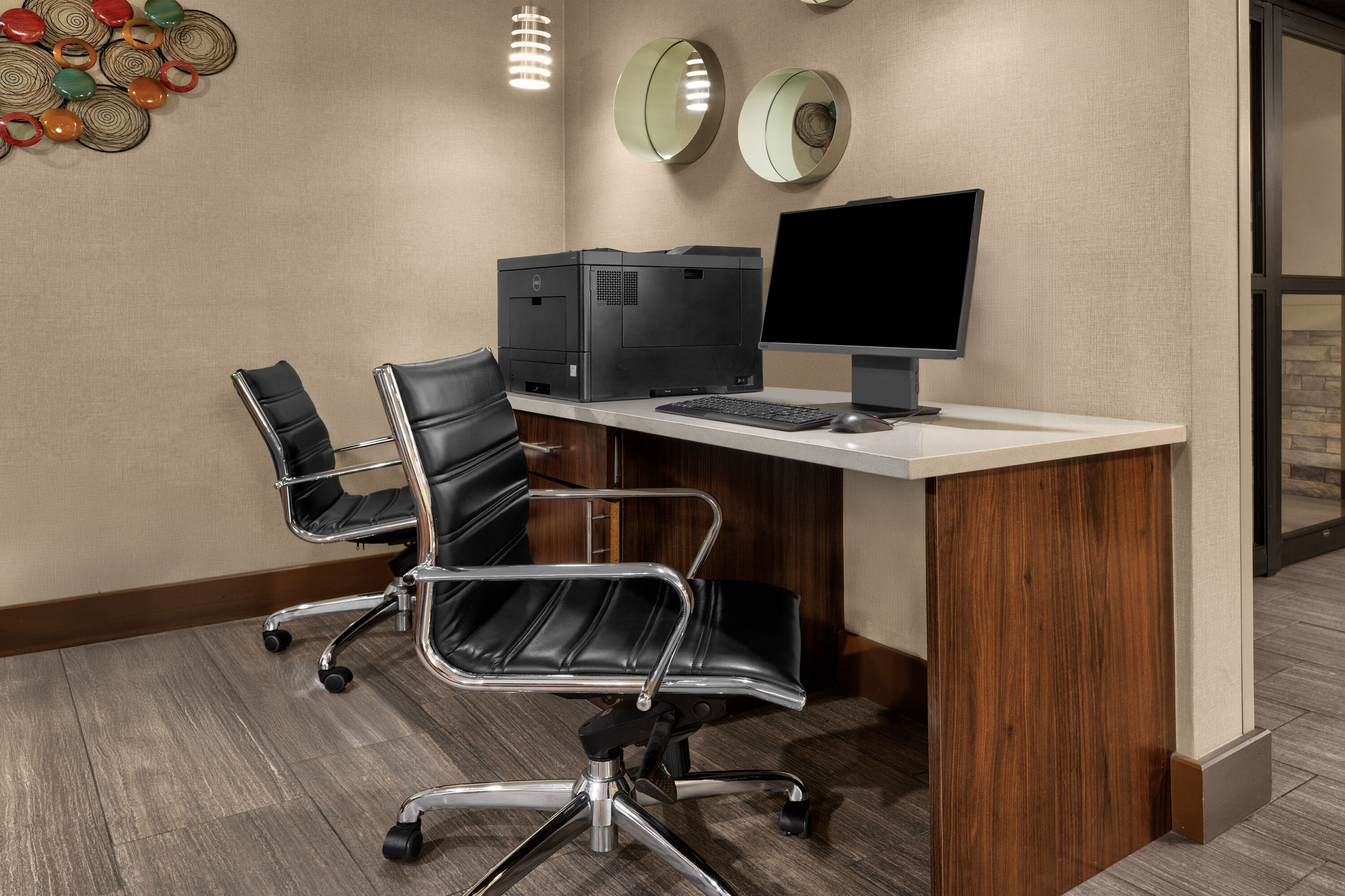 La Quinta Inn & Suites by Wyndham Midwest City - Tinker AFB business center in Midwest City, Oklahoma