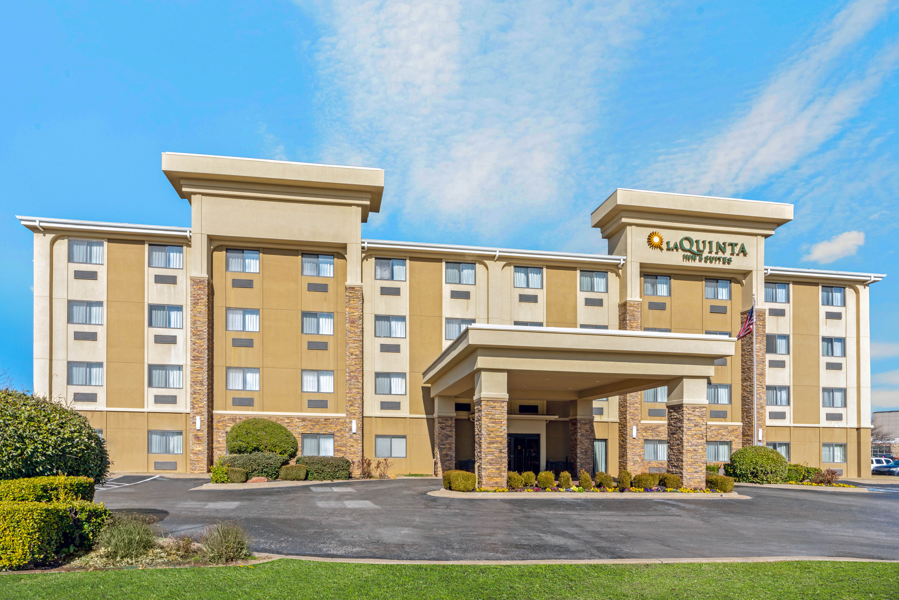 Quinta Inn Suites Wyndham Midwest City Tinker AFB Midwest