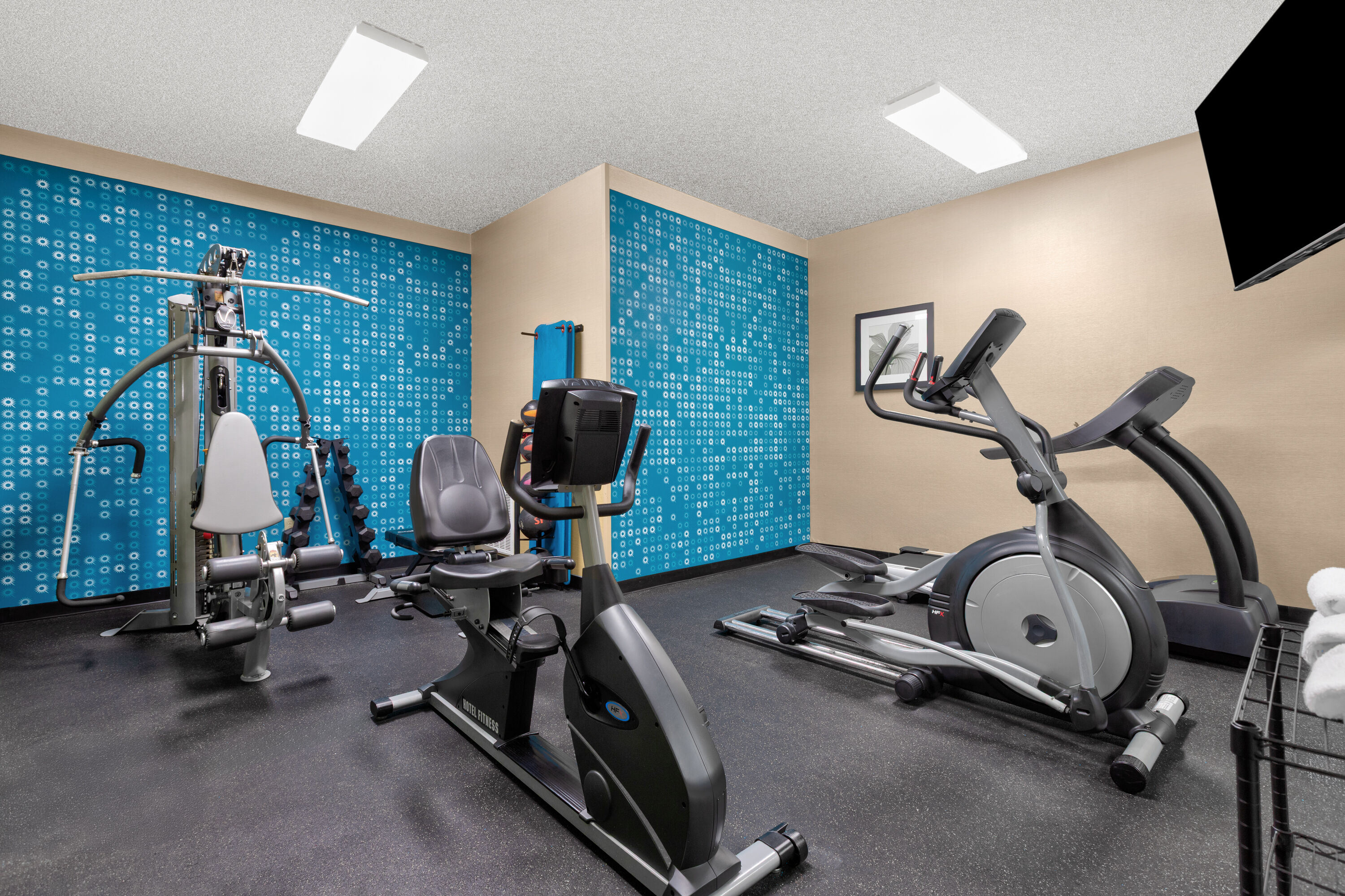 Fitness room at La Quinta Inn & Suites by Wyndham Midwest City - Tinker AFB in Midwest City, Oklahoma