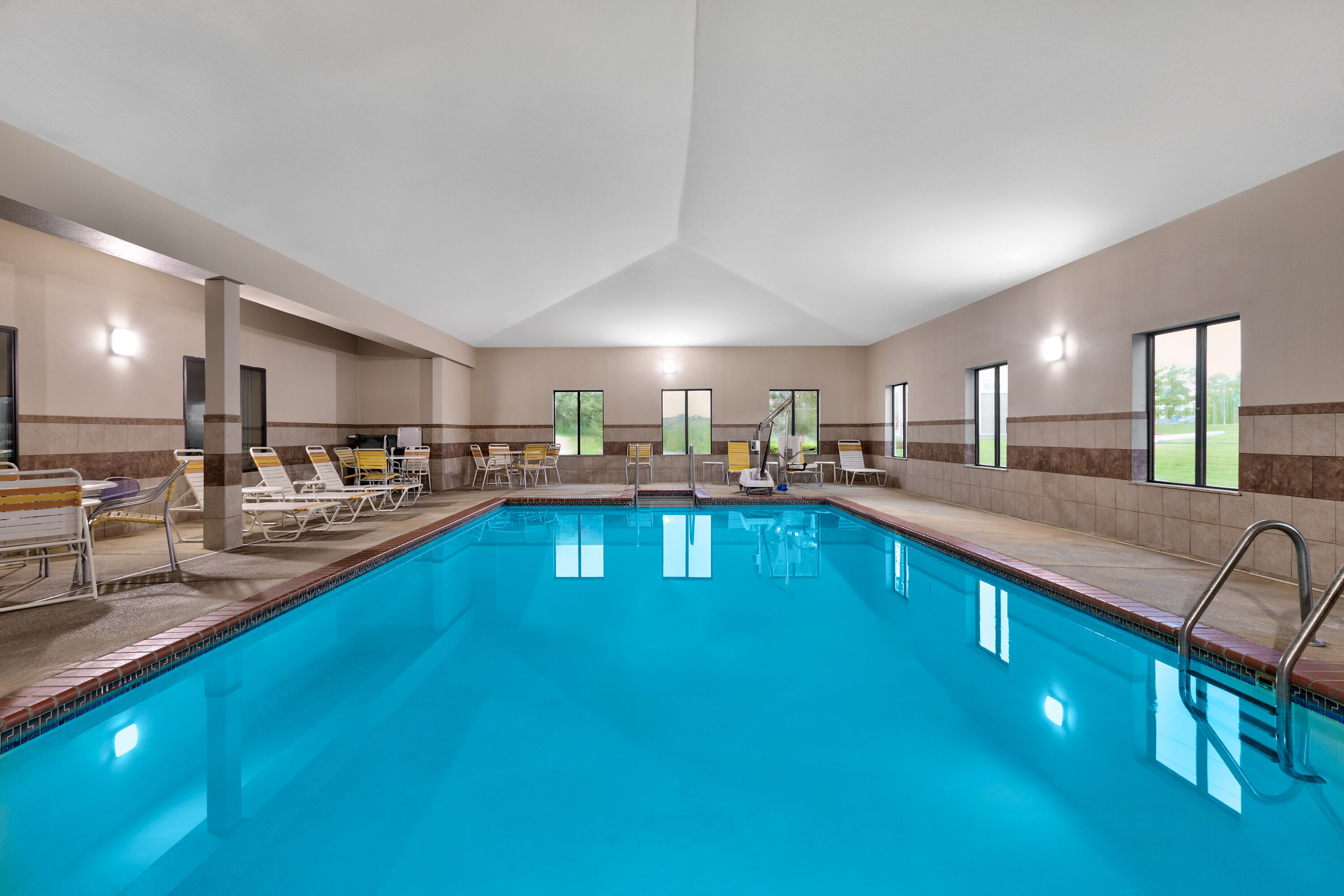 Indoor pool at the La Quinta Inn & Suites by Wyndham Midwest City - Tinker AFB in Midwest City, Oklahoma