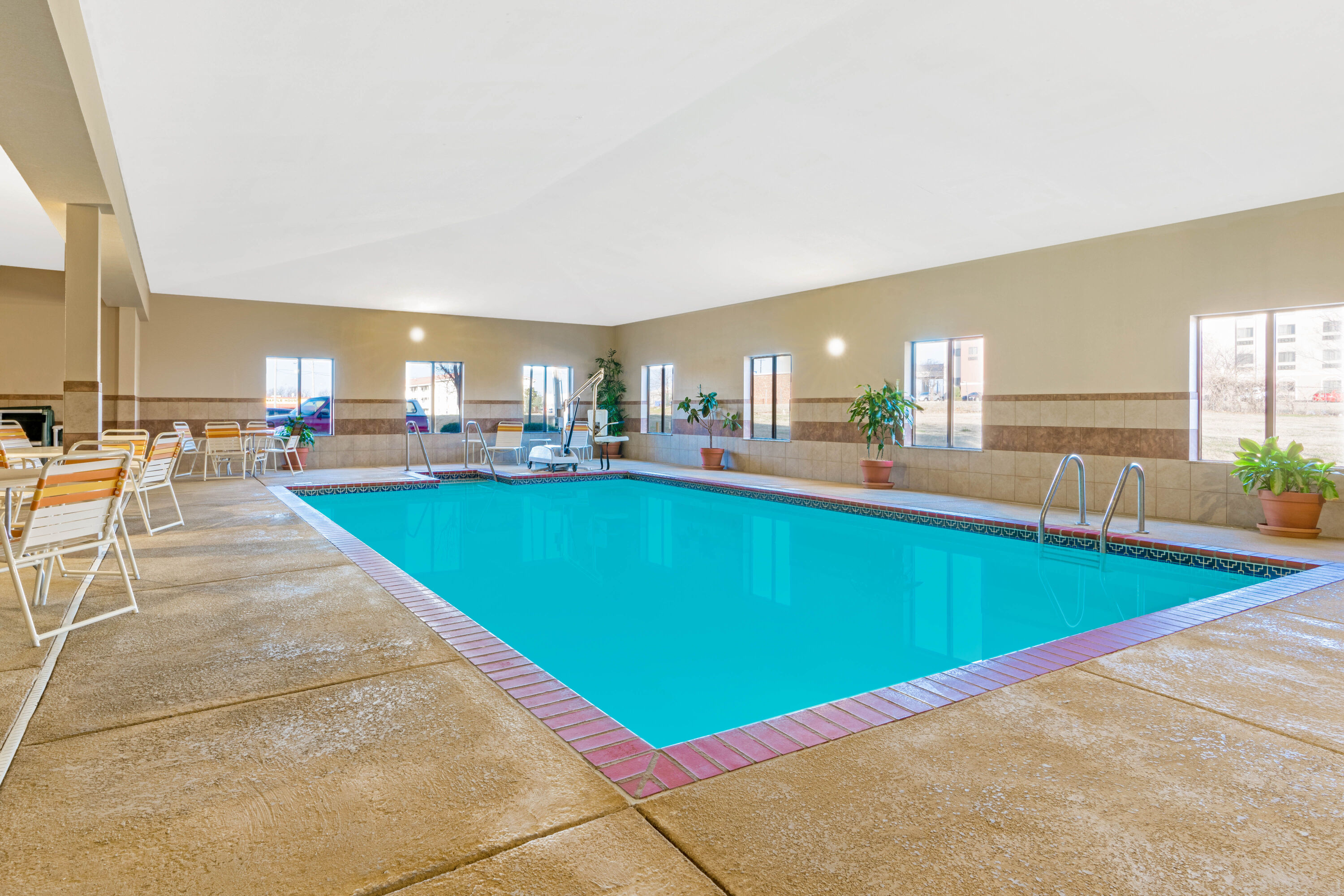 Pool at the La Quinta Inn & Suites by Wyndham Midwest City - Tinker AFB in Midwest City, Oklahoma