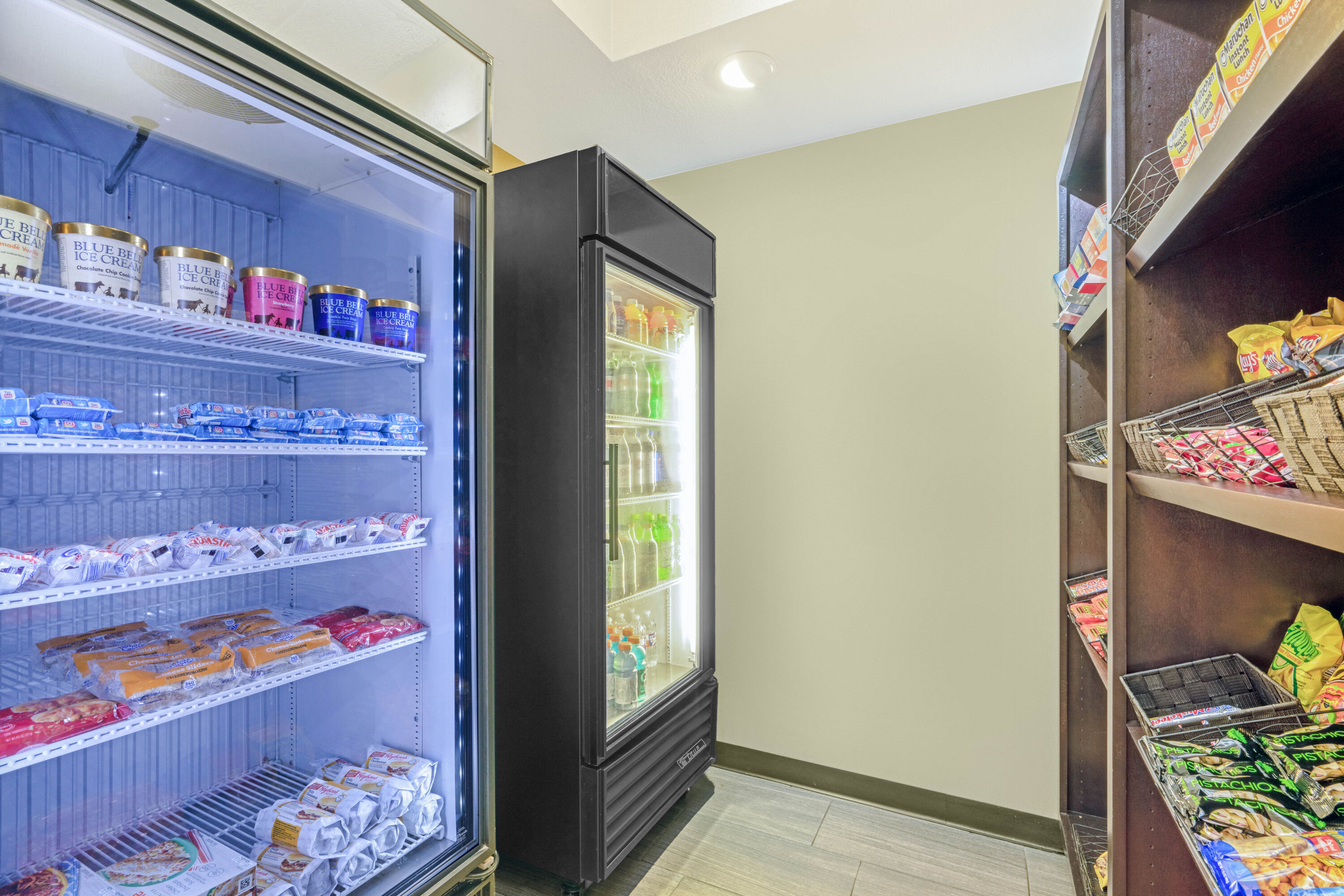 Mart at La Quinta Inn & Suites by Wyndham Midwest City - Tinker AFB in Midwest City, Oklahoma