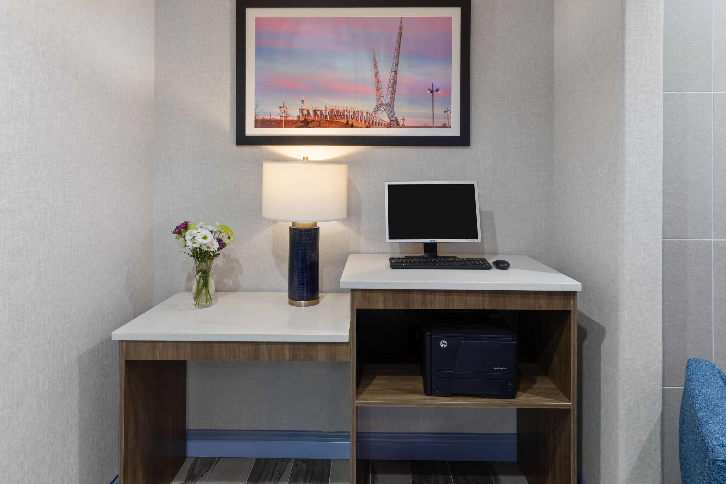 La Quinta Inn & Suites by Wyndham Oklahoma City - Moore business center in Moore, Oklahoma