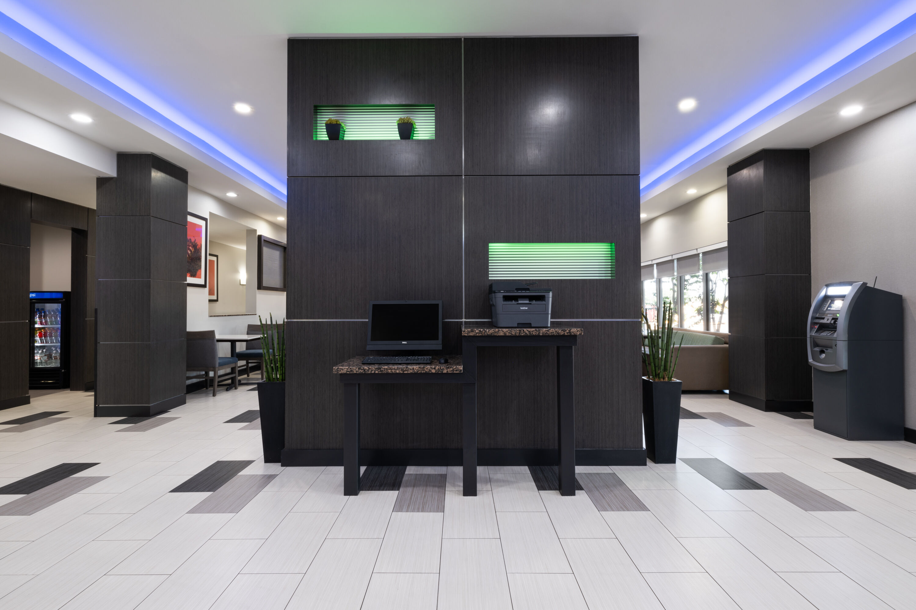 La Quinta Inn & Suites by Wyndham Muskogee business center in Muskogee, Oklahoma