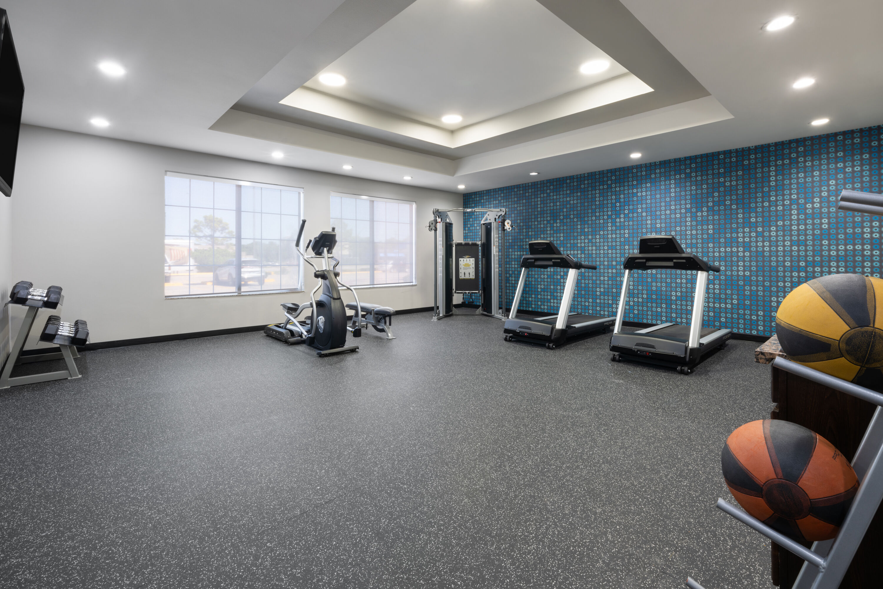 Fitness room at La Quinta Inn & Suites by Wyndham Muskogee in Muskogee, Oklahoma