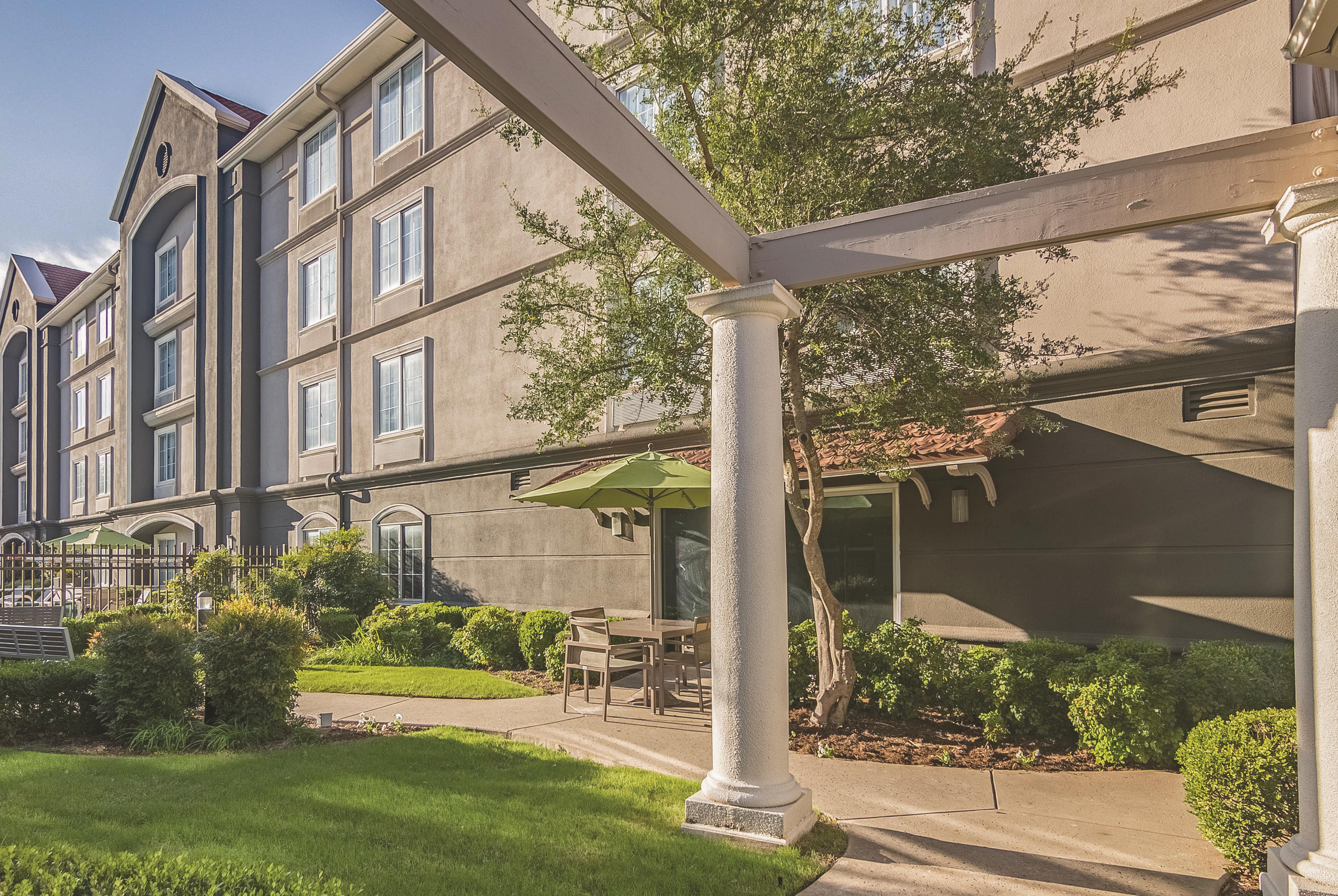 Exterior of La Quinta Inn & Suites by Wyndham Oklahoma City Norman hotel in Norman, Oklahoma