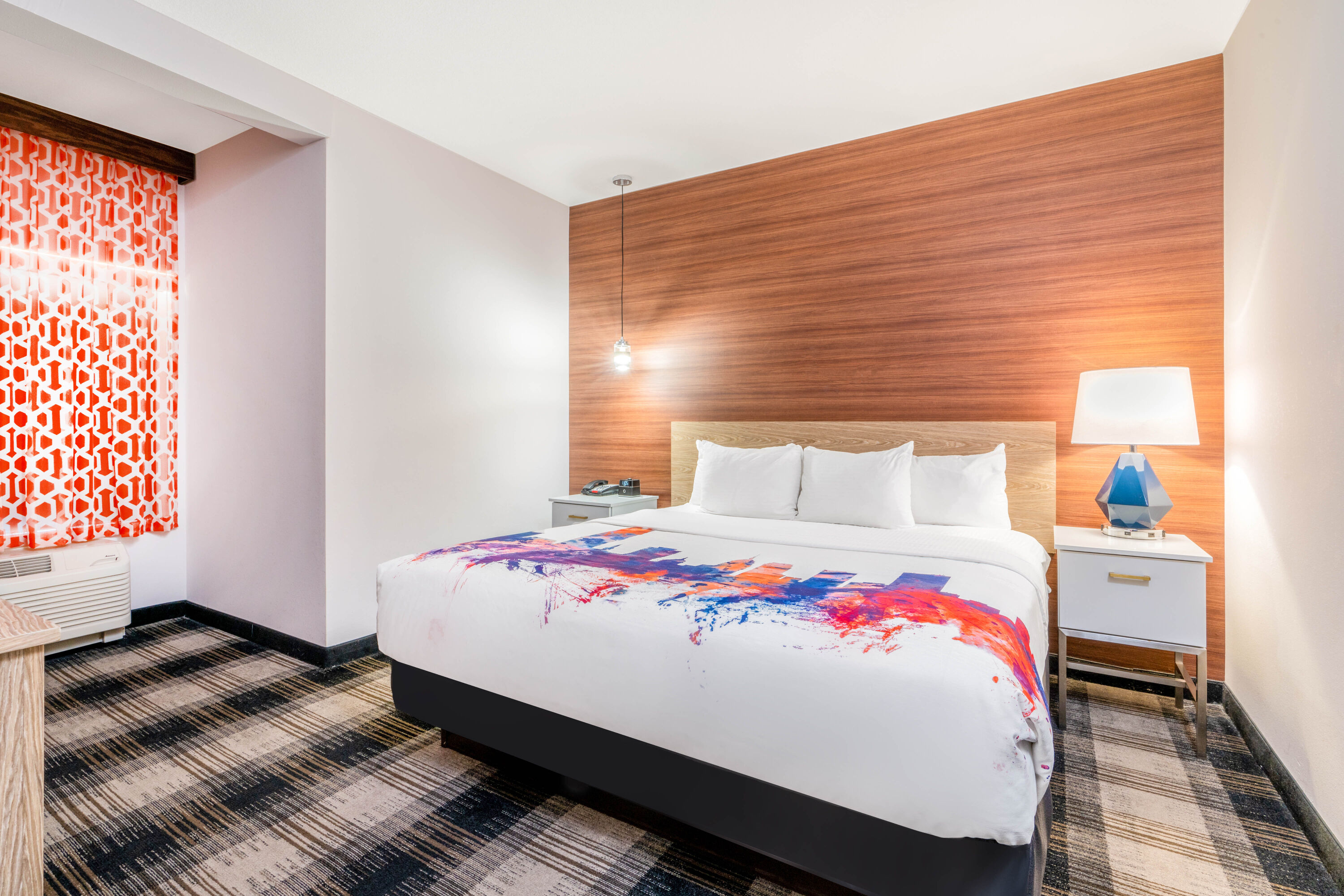 La Quinta Inn & Suites by Wyndham Oklahoma City Airport suite in Oklahoma City, Oklahoma