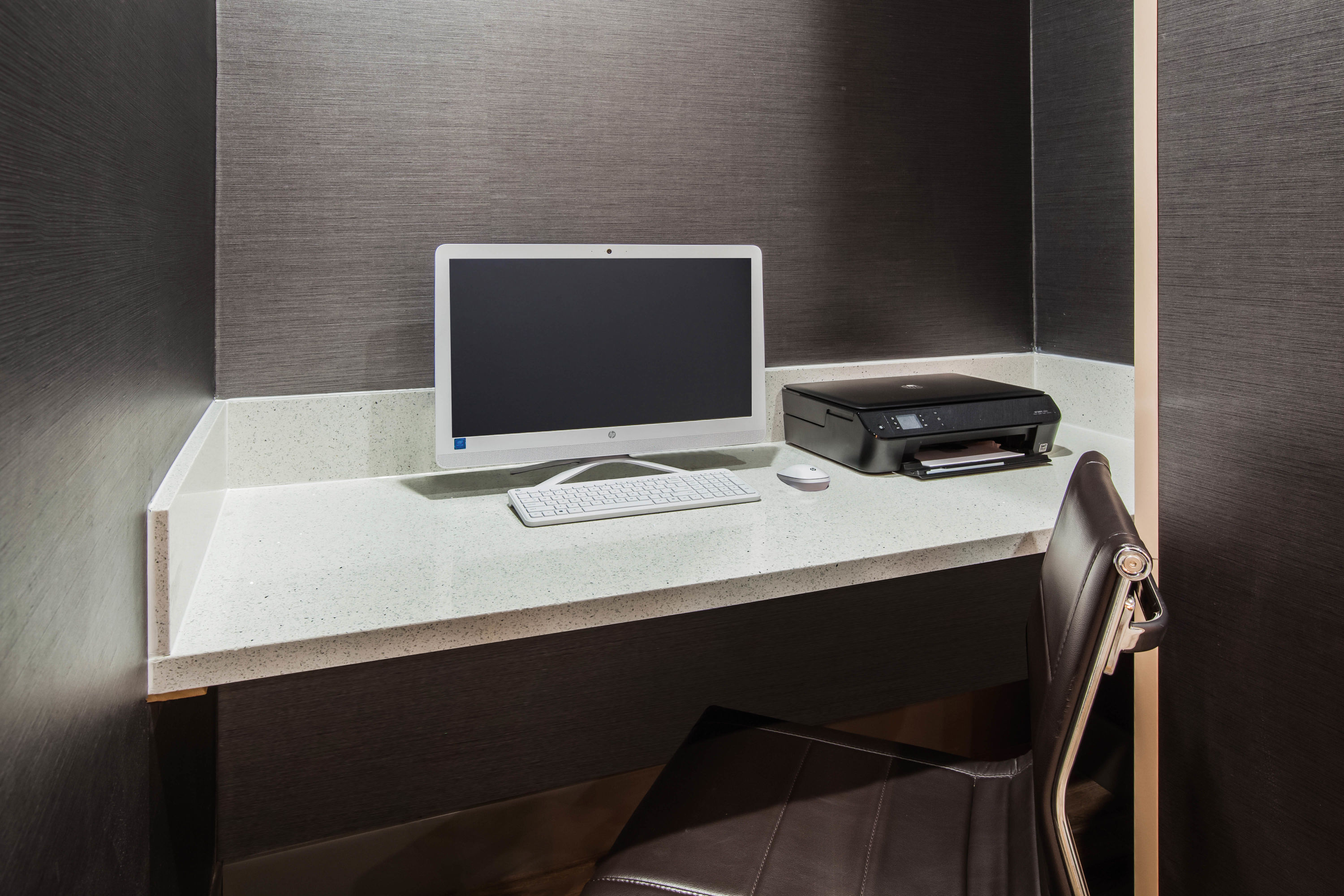 La Quinta Inn & Suites by Wyndham Owasso business center in Owasso, Oklahoma