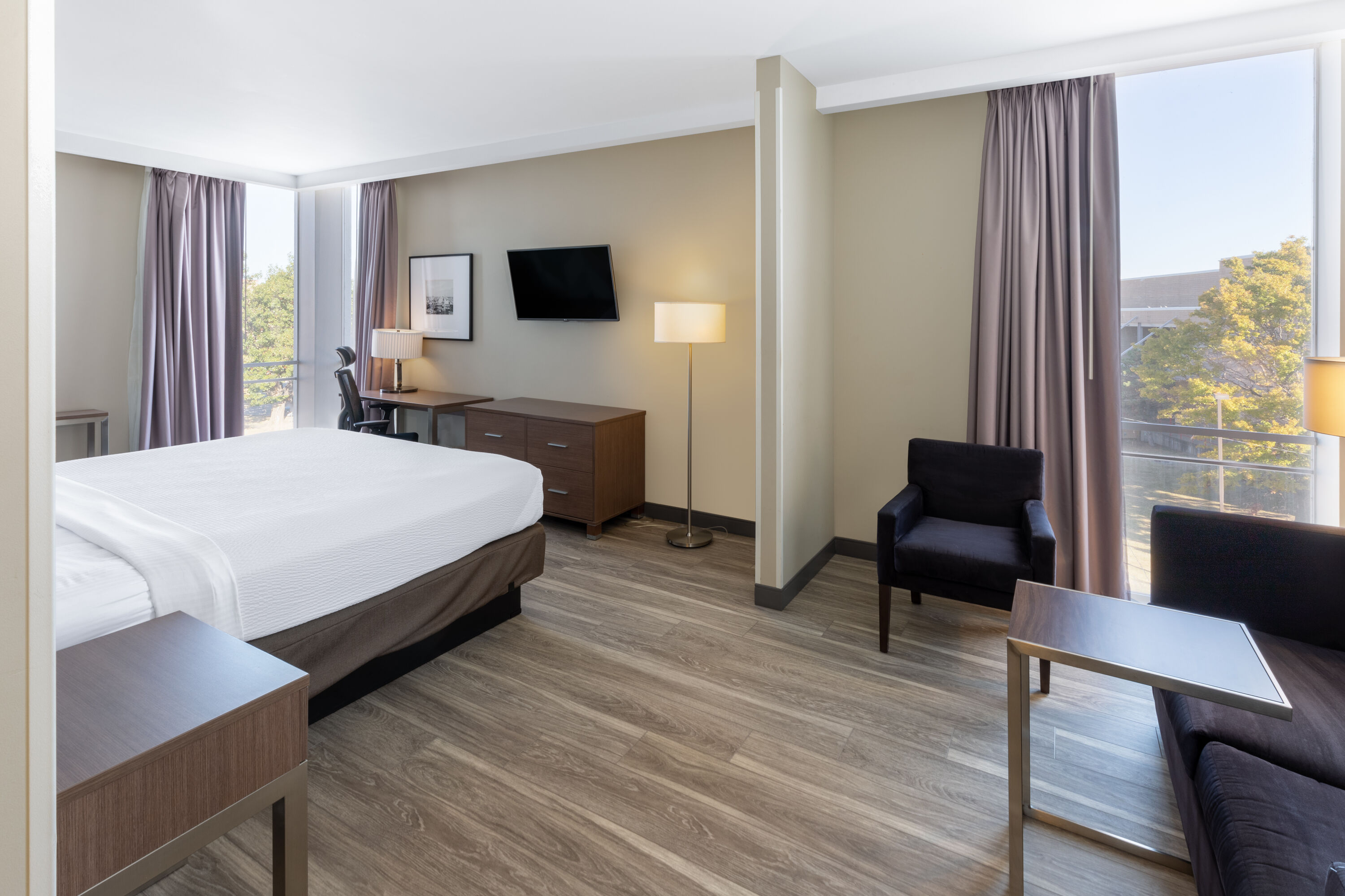 Guest room at the La Quinta Inn & Suites by Wyndham Tulsa Downtown/Route 66 in Tulsa, Oklahoma