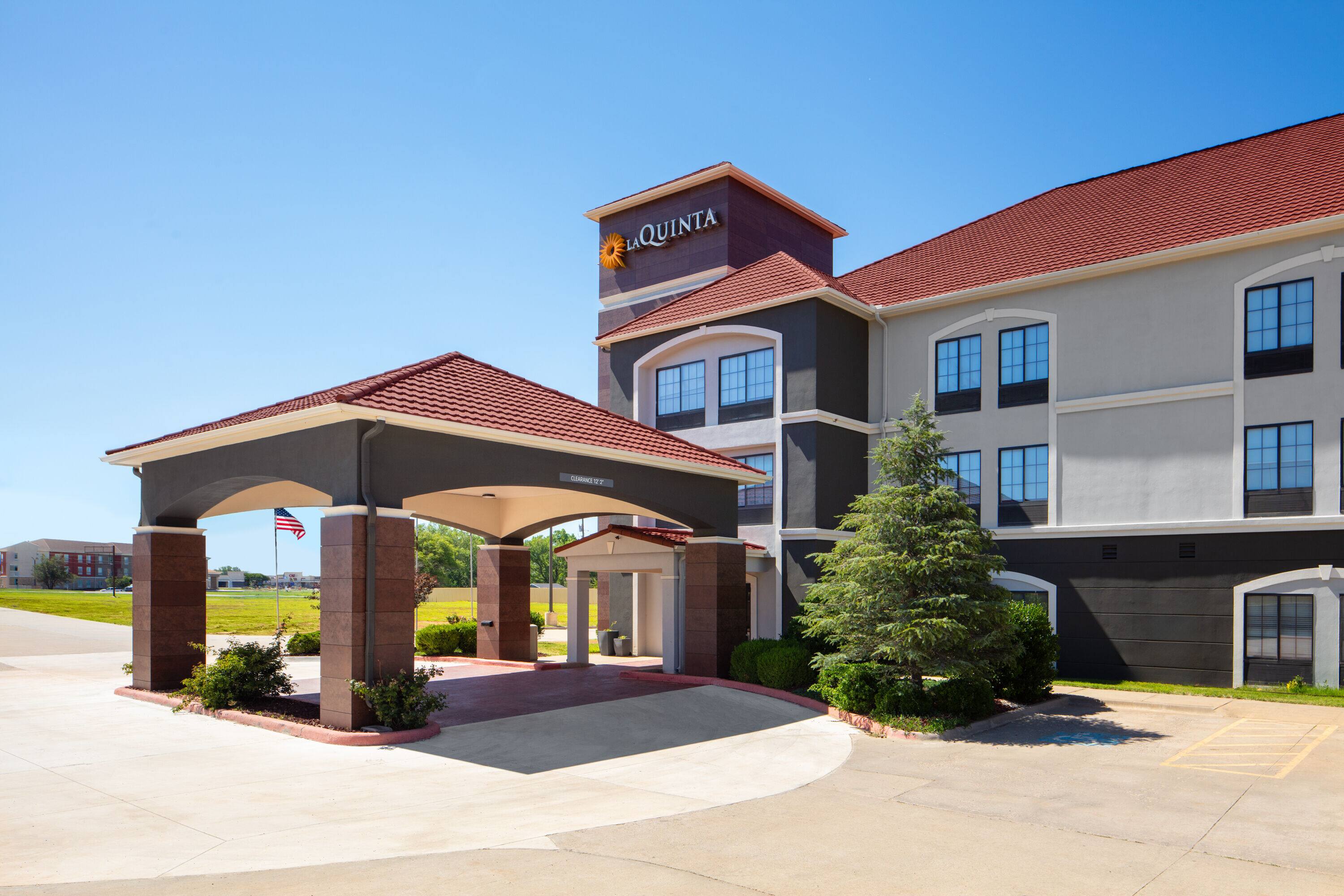 La Quinta Inn & Suites by Wyndham Woodward Woodward, OK Hotels