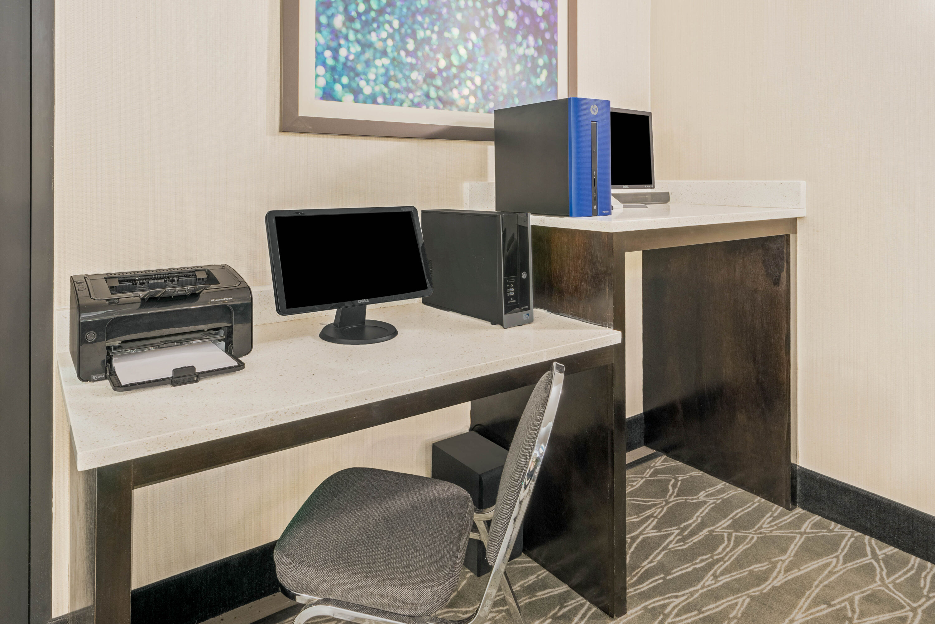 La Quinta Inn & Suites by Wyndham Oklahoma City -Yukon business center in Yukon, Oklahoma