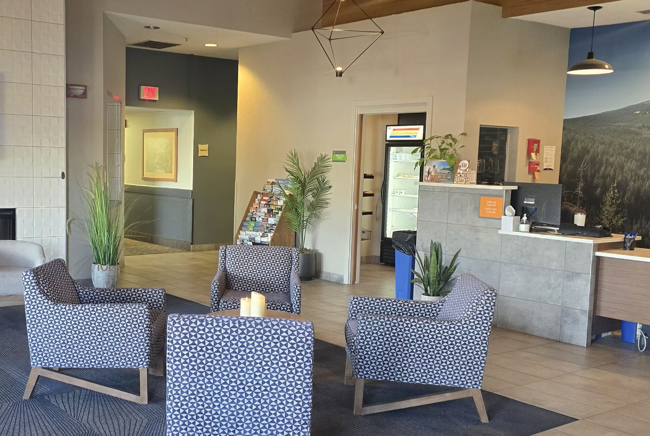 La Quinta Inn by Wyndham Bend reception in Bend, Oregon