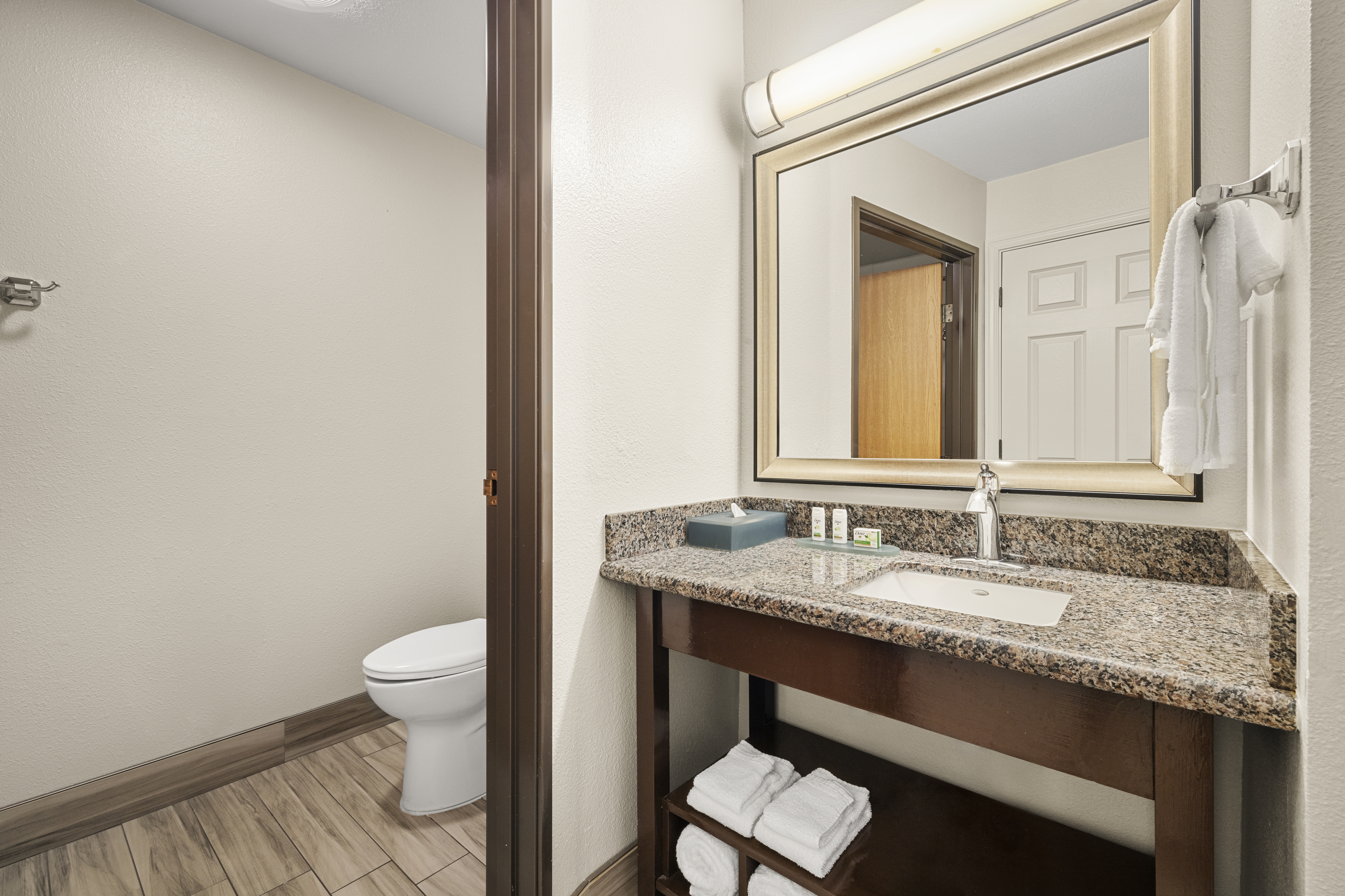 Guest room bath at the La Quinta Inn & Suites by Wyndham Grants Pass in Grants Pass, Oregon
