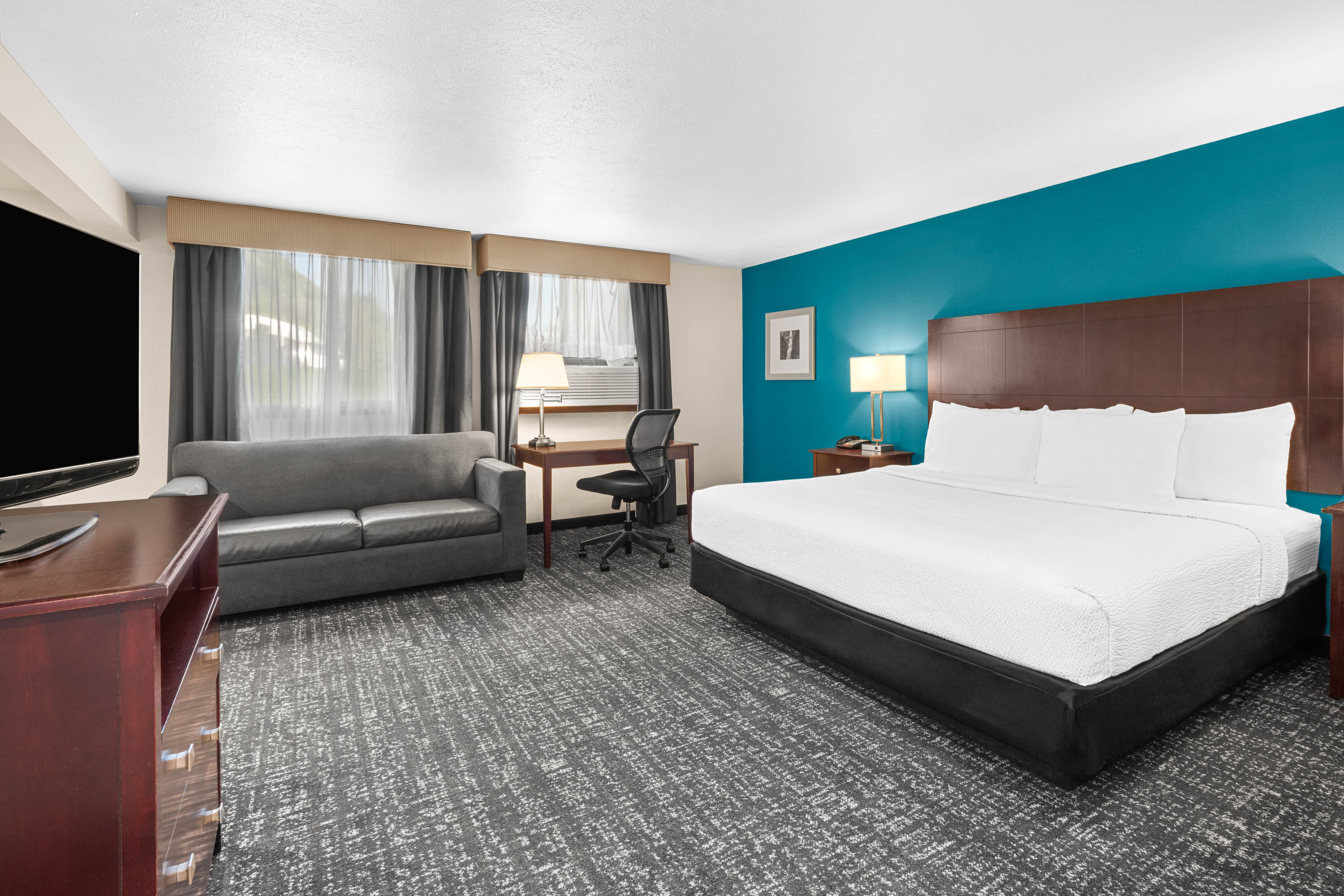 Guest room at the La Quinta Inn & Suites by Wyndham Portland NW in Portland, Oregon