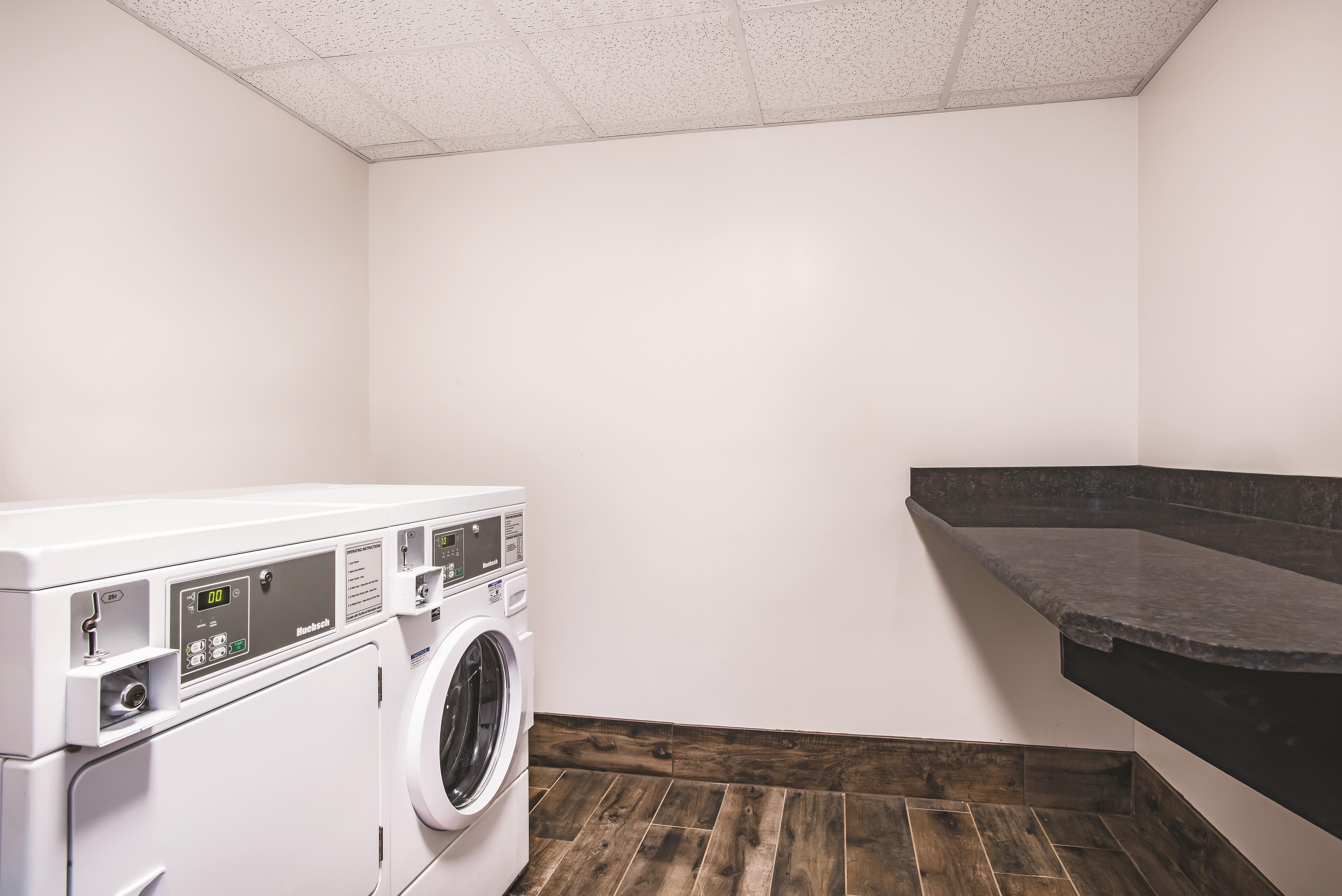 La Quinta Inn Amp Suites By Wyndham Chambersburg