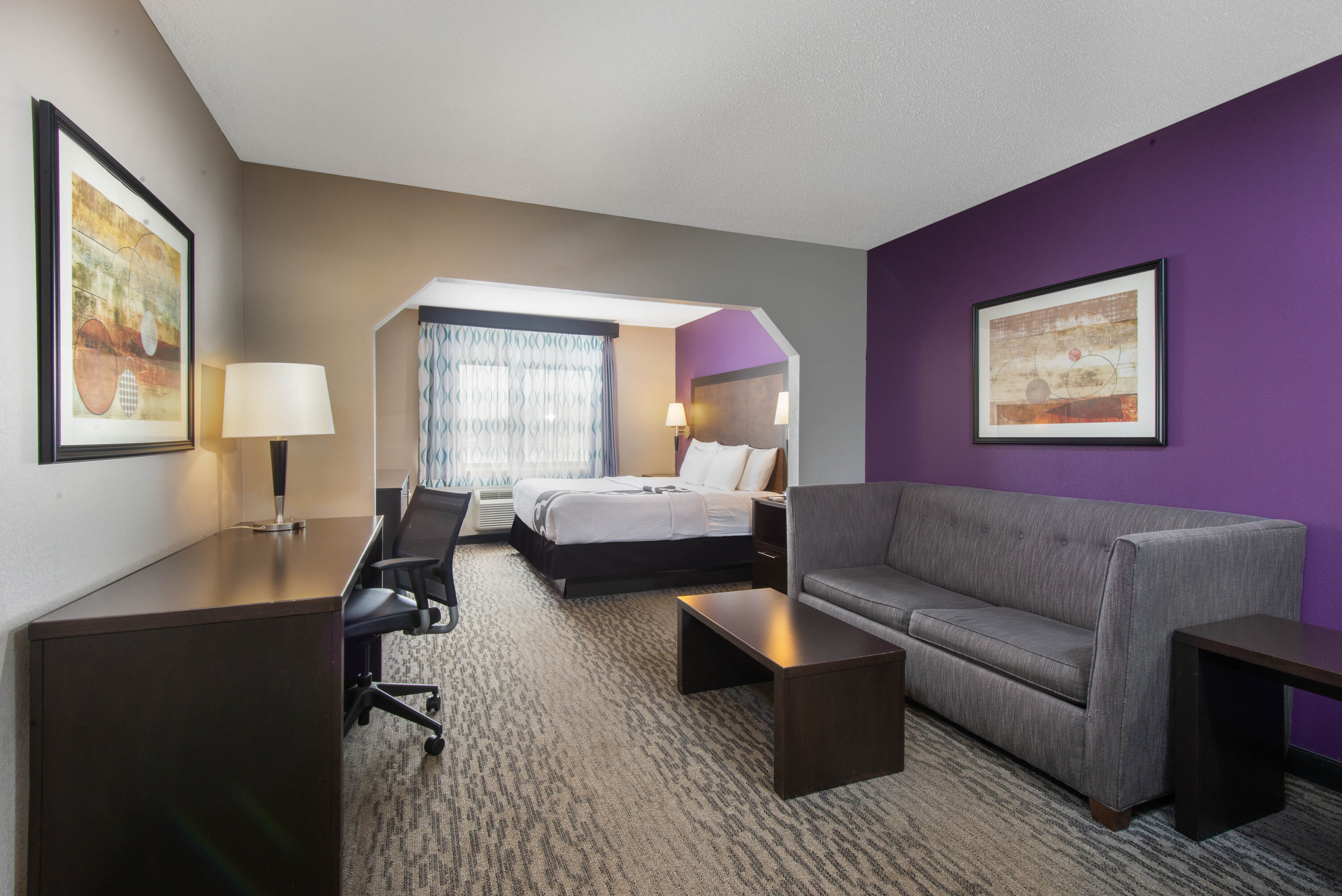 La Quinta Inn & Suites by Wyndham Erie suite in Erie, Pennsylvania