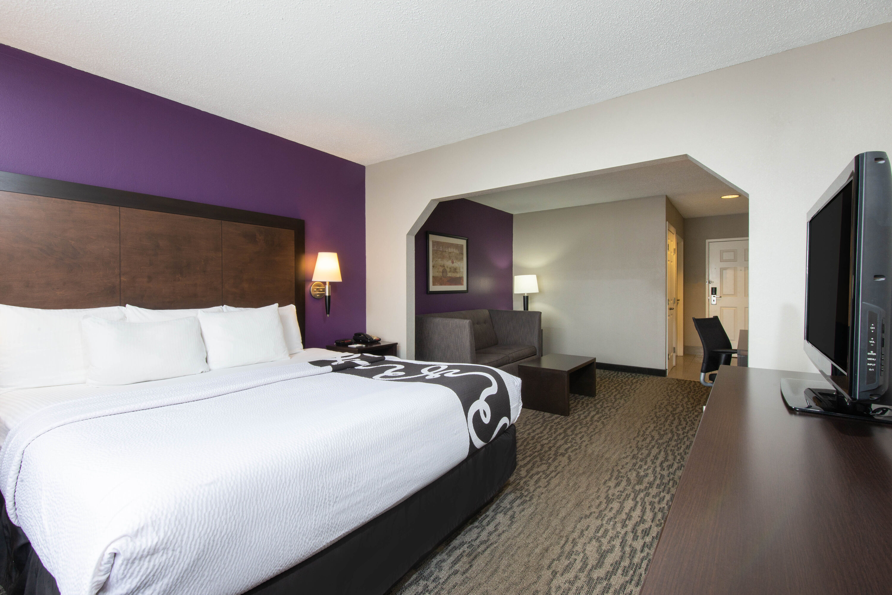 La Quinta Inn Amp Suites By Wyndham Erie Erie Pa Hotels