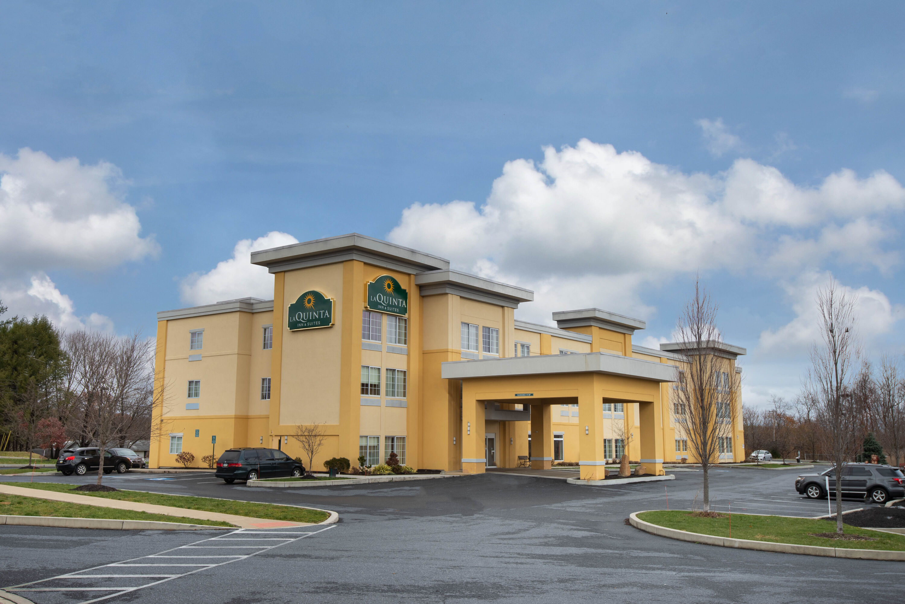 La Quinta Inn Suites By Wyndham Harrisburg Hershey Harrisburg